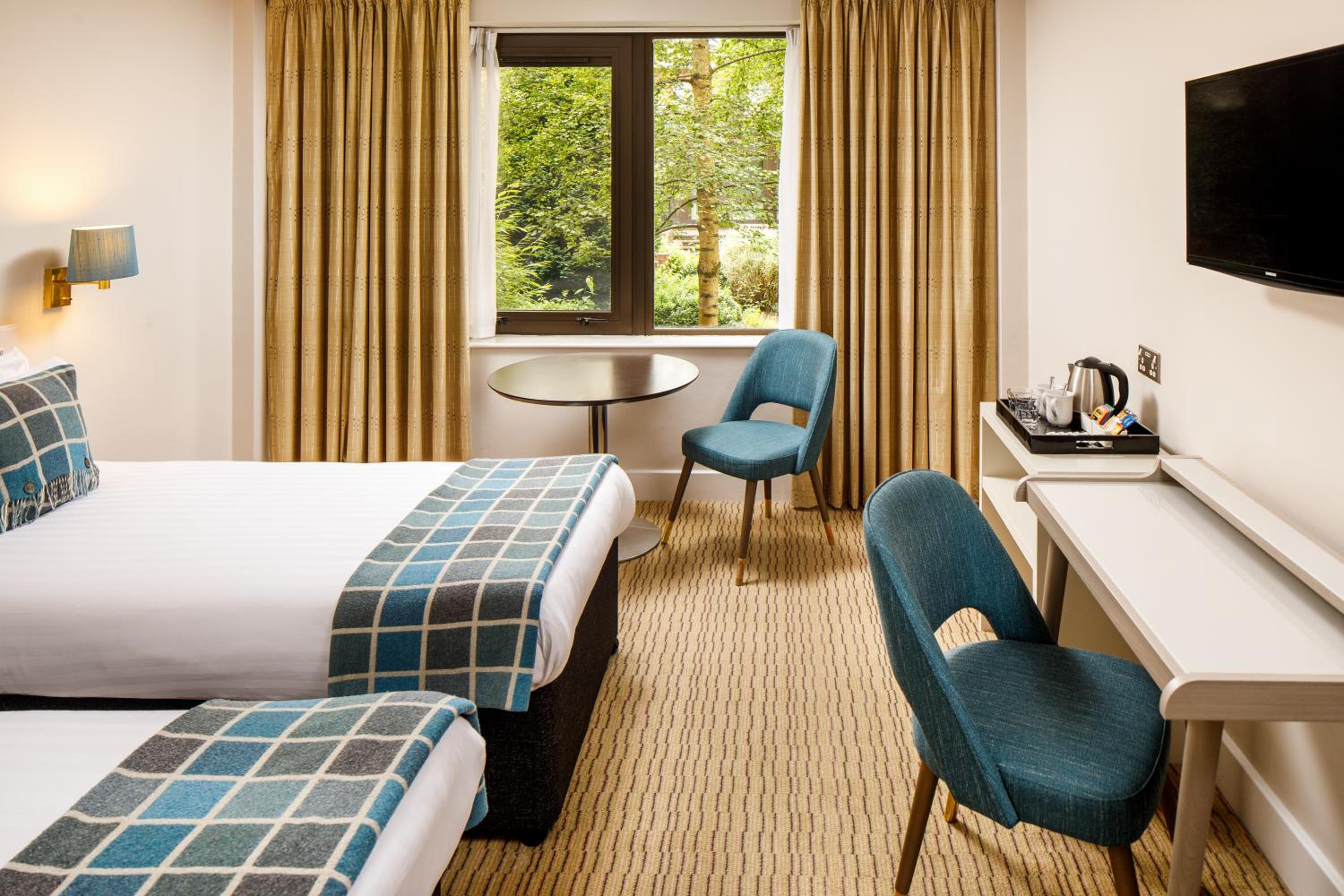 Classic Twin Room - Photo 4