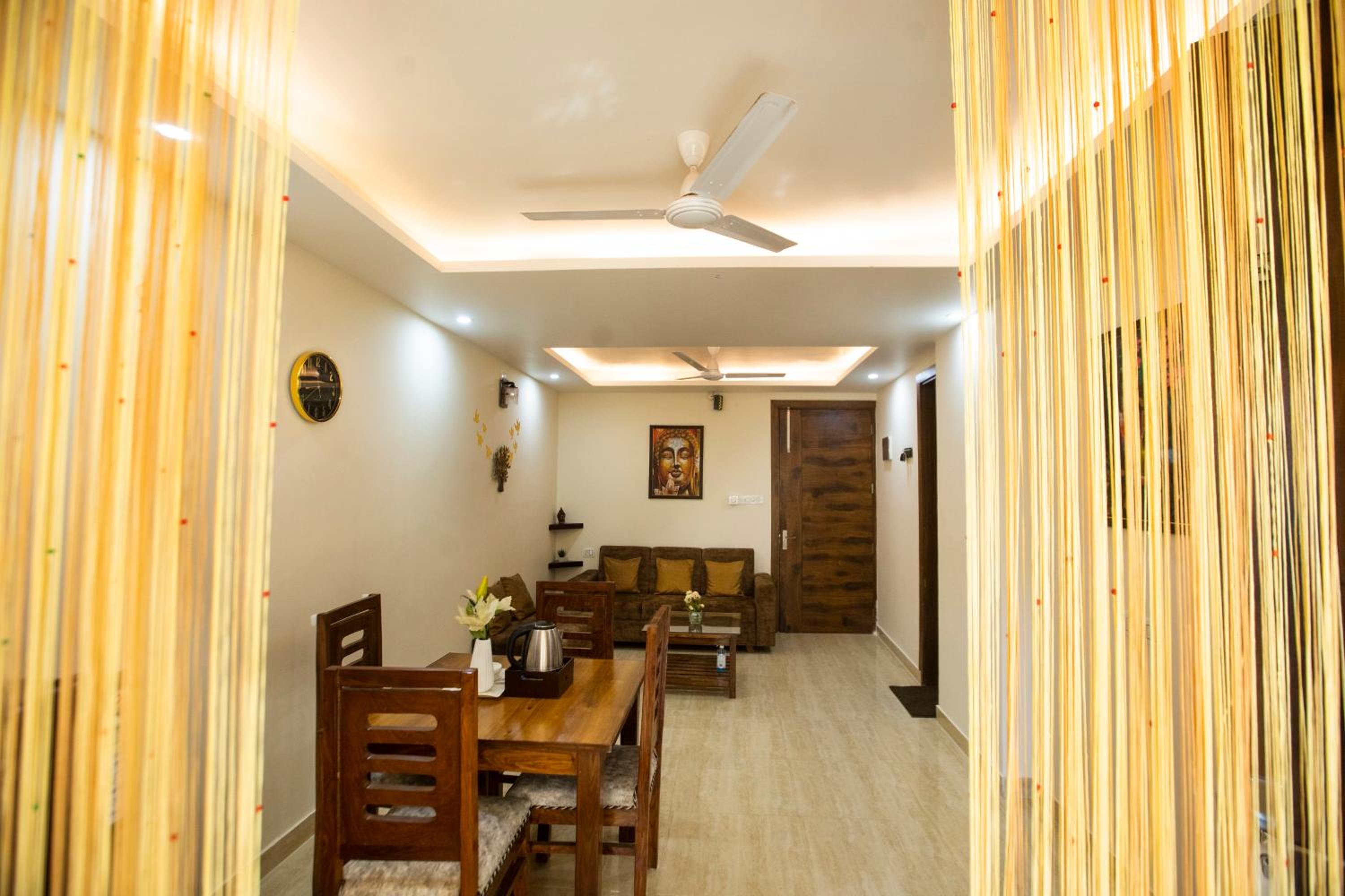 One-Bedroom Premium Apartment - Photo 27