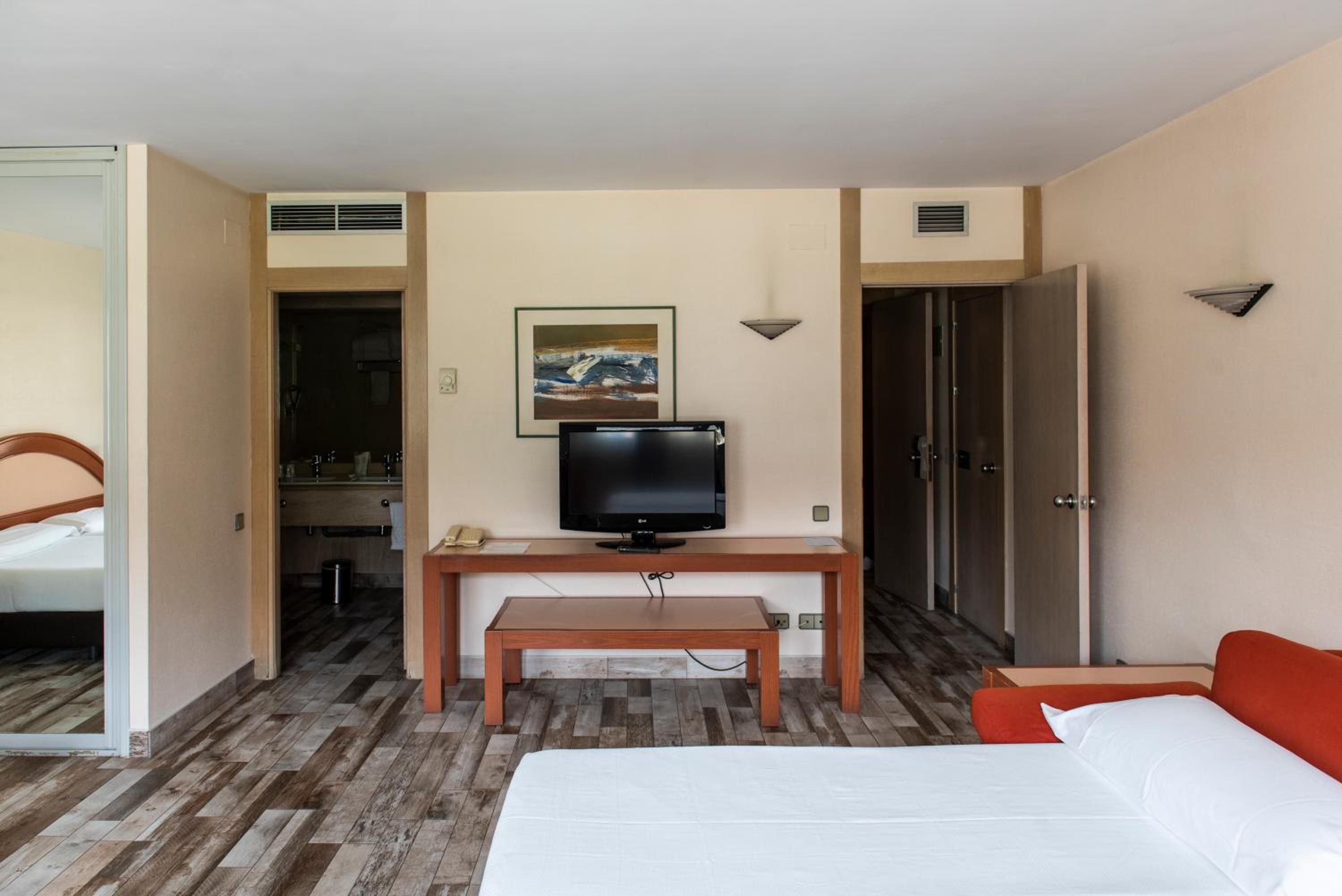 Triple Room - Photo 2
