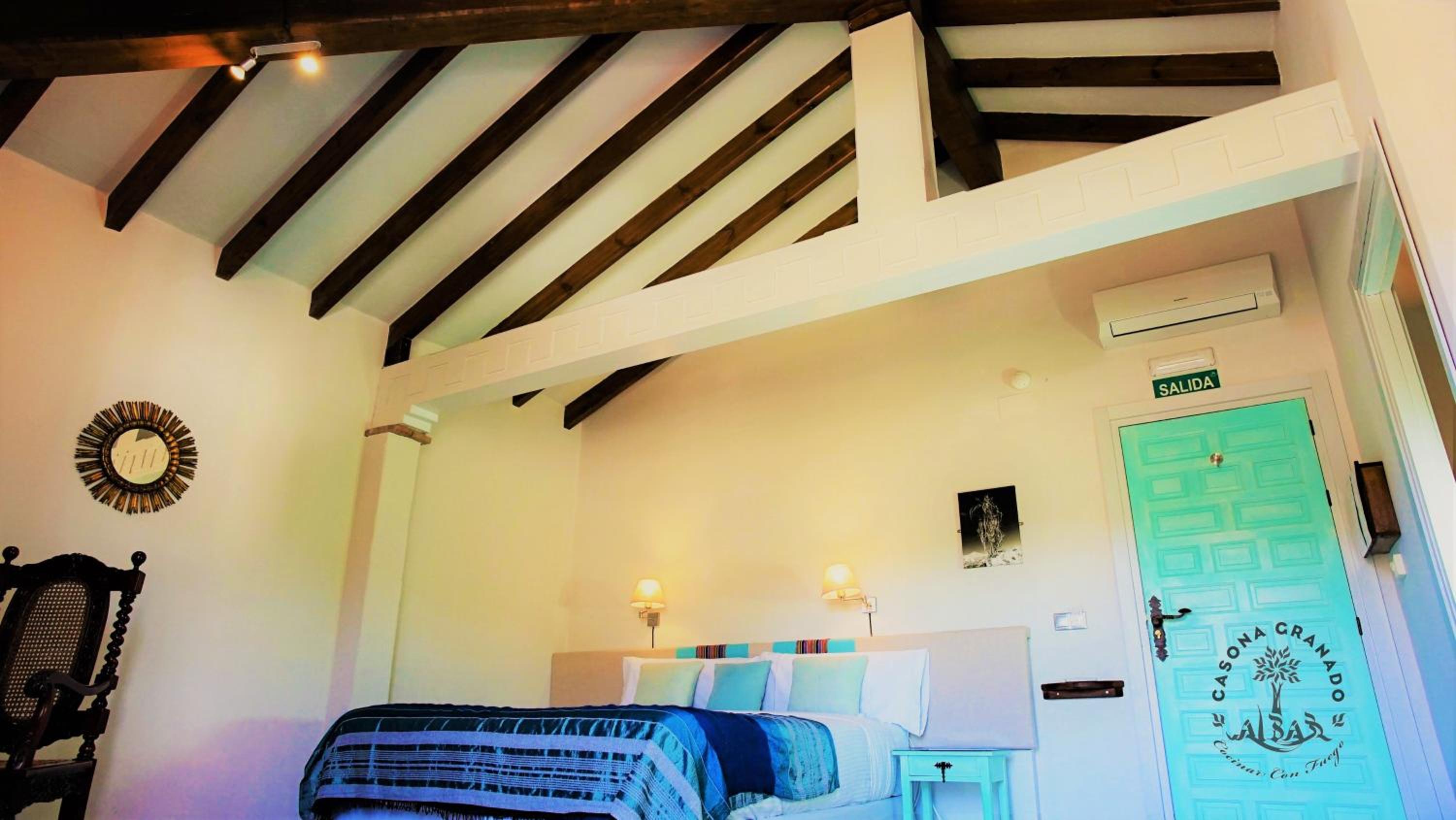Habitación Doble o Twin Superior con Vista a la Montaña