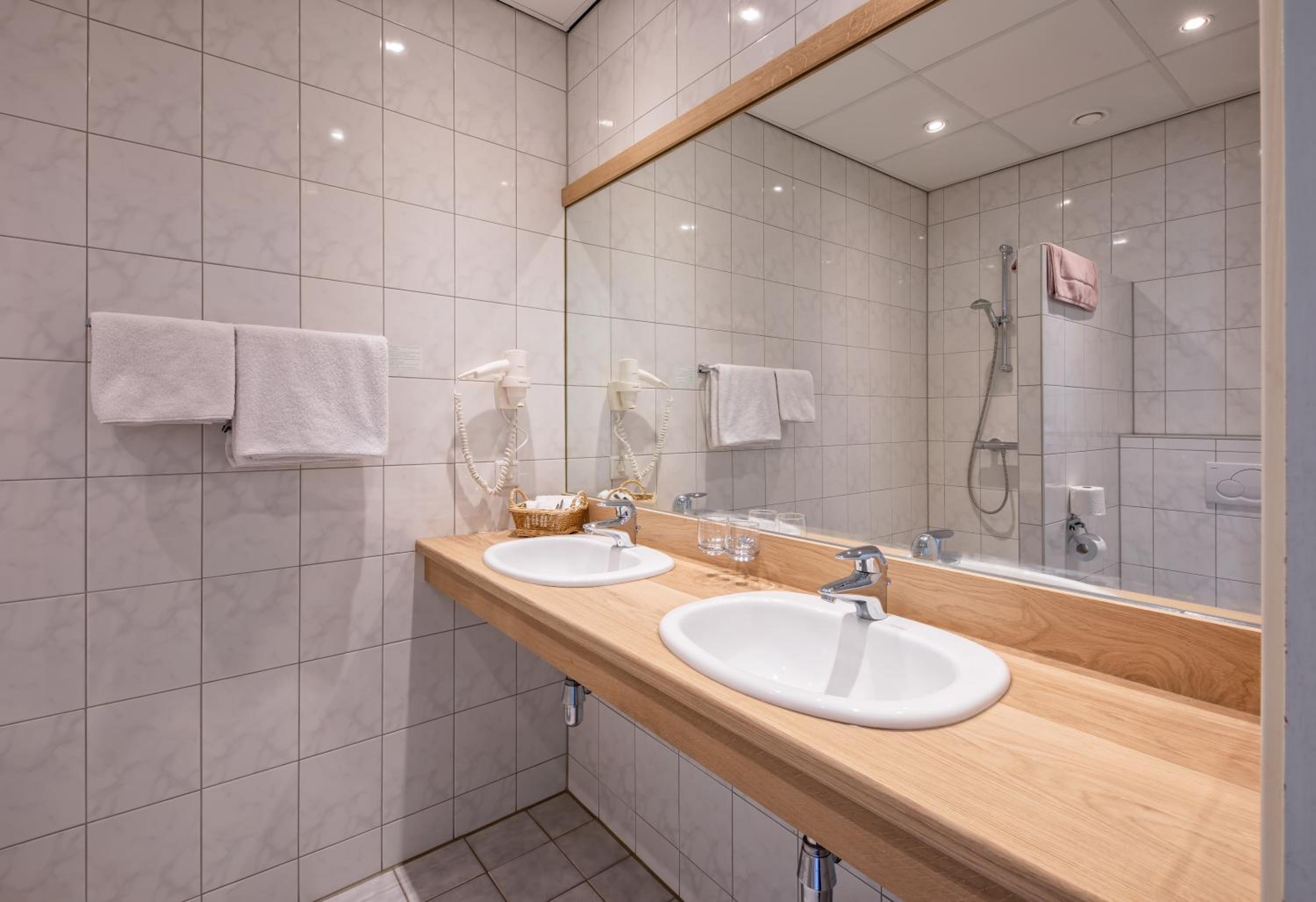 Deluxe Double Room with Terrace photo 3