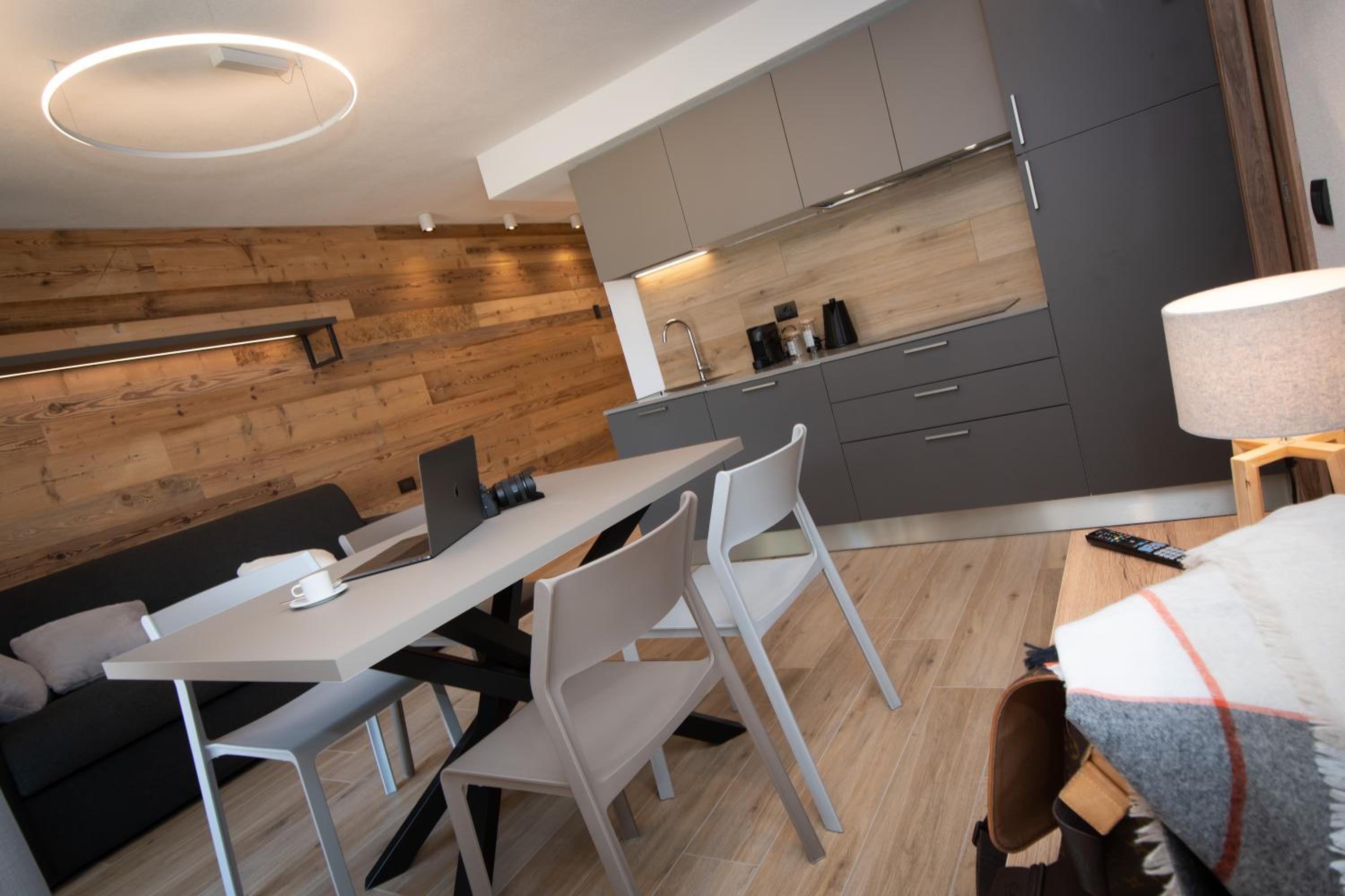 Apartment with Garden  - Photo 5