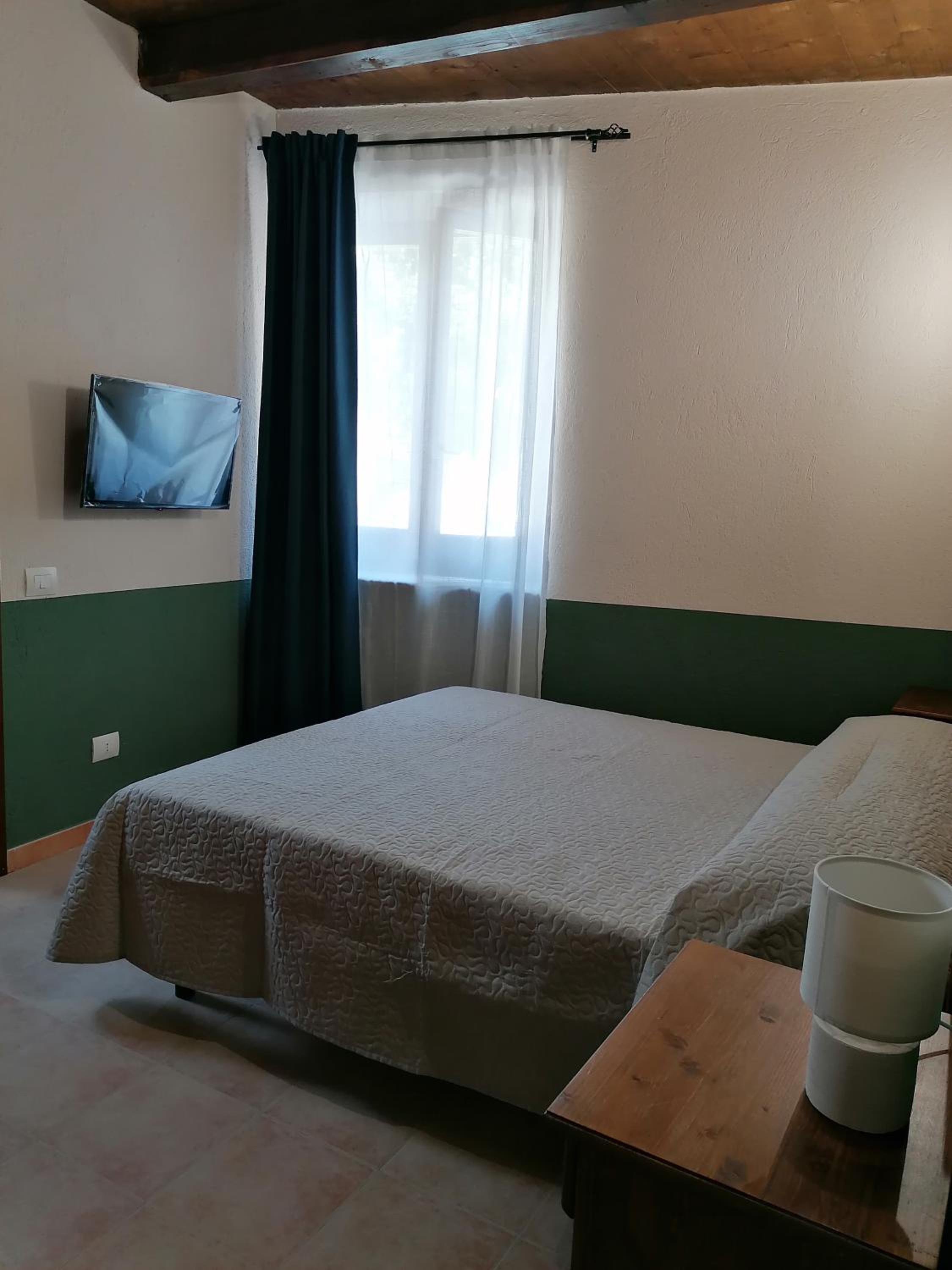 Double Room with Private Bathroom - Photo 6