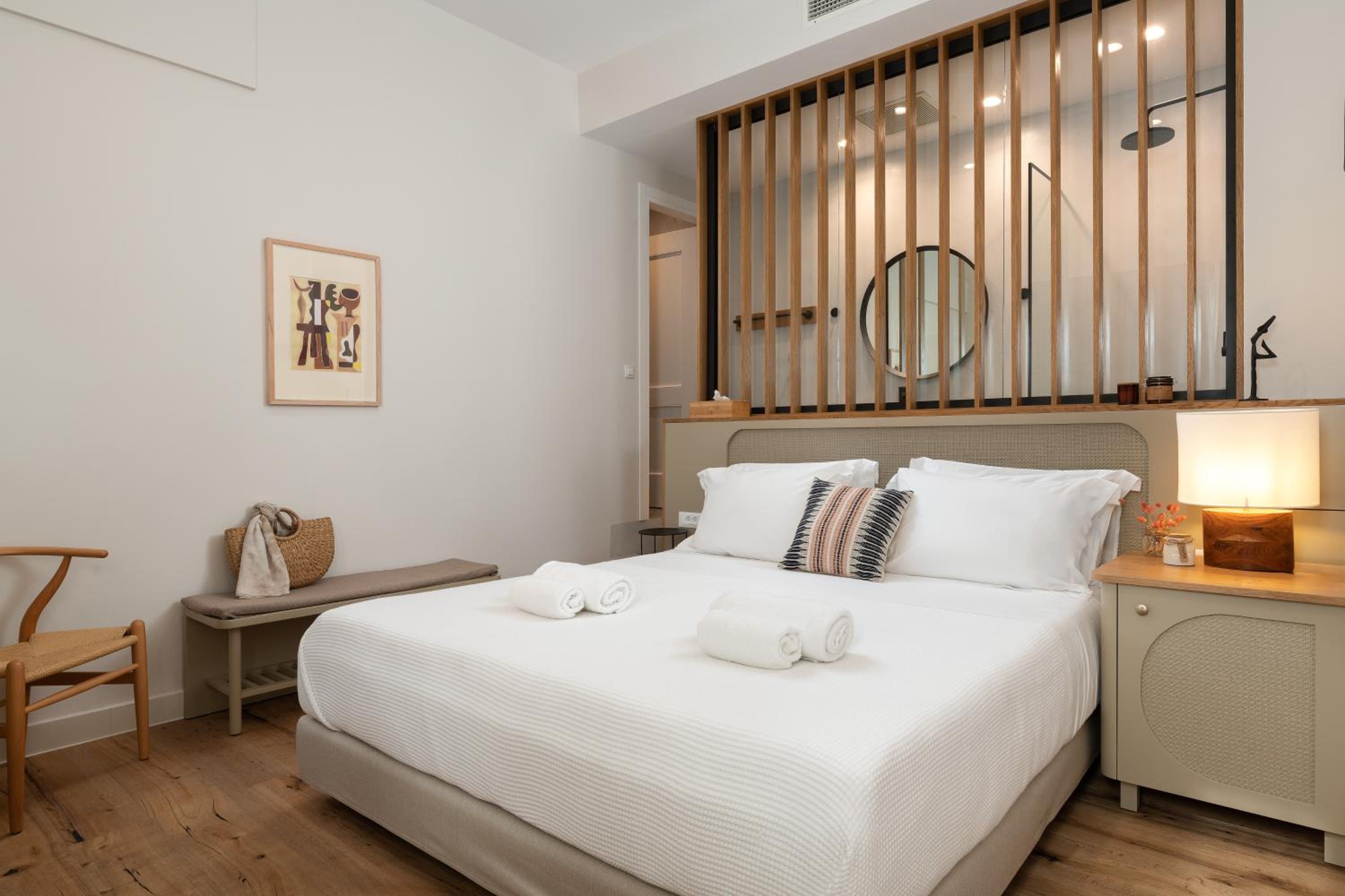 Deluxe Room - Photo 1