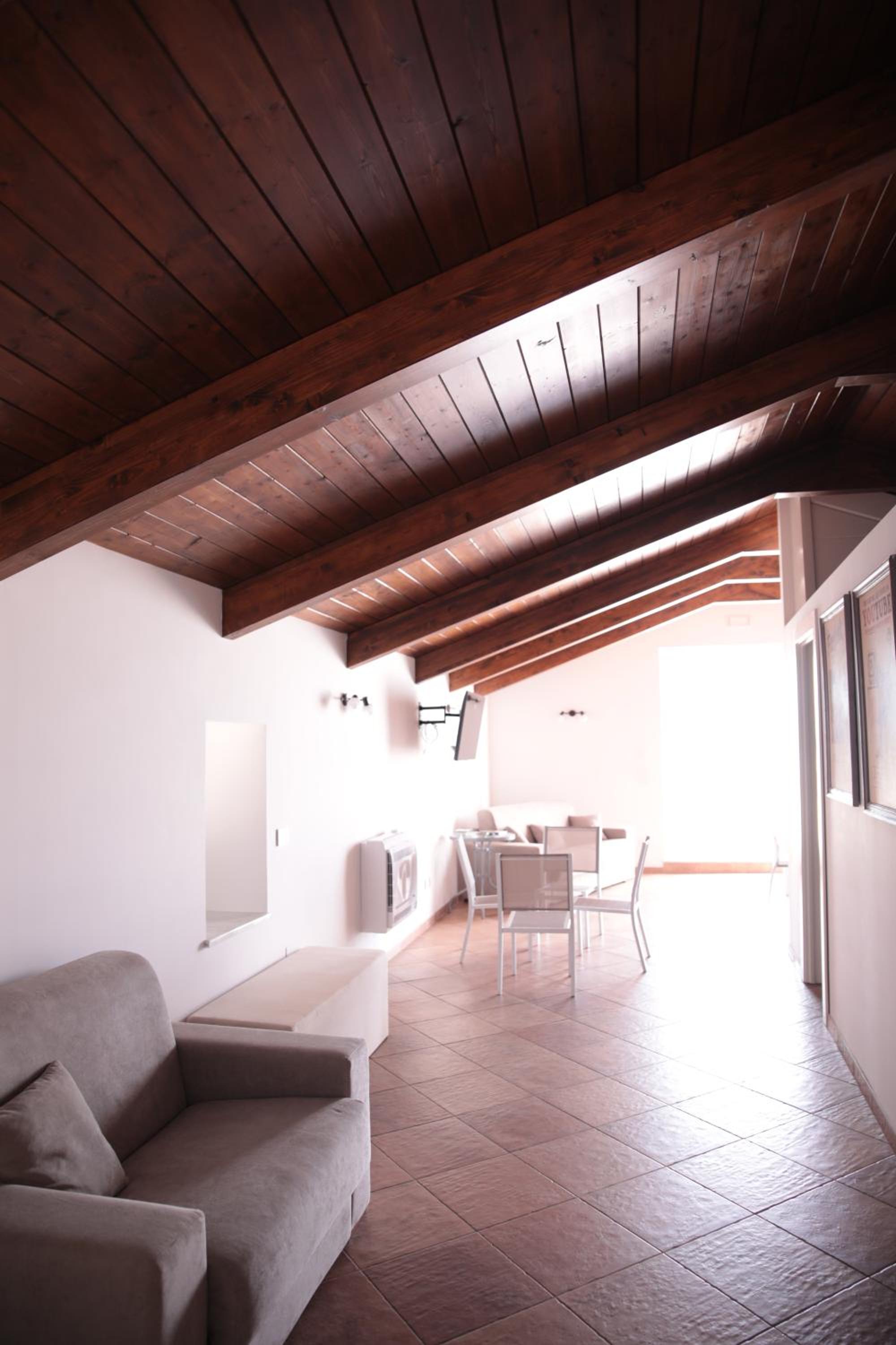 Penthouse Apartment - Photo 7