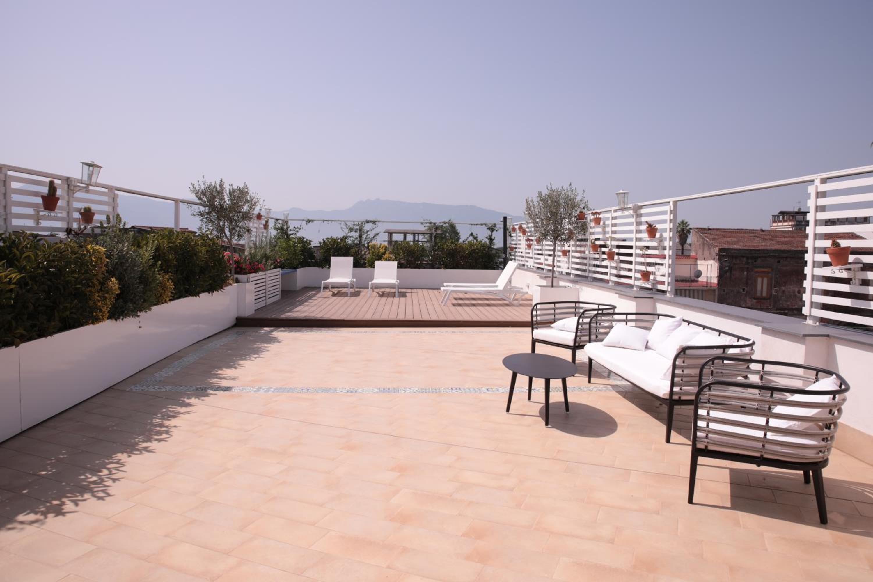 Penthouse Apartment - Photo 44