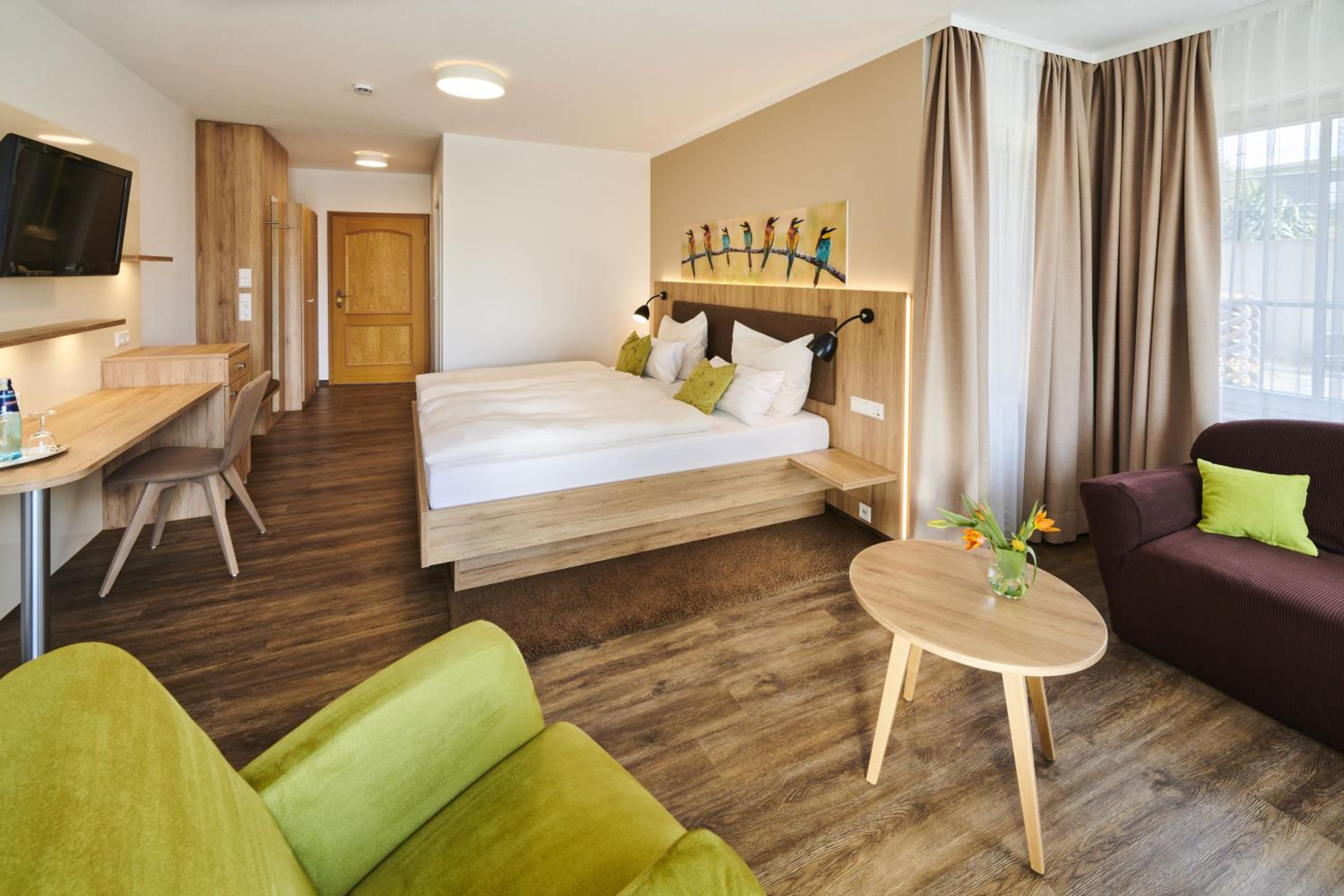 Premium Double Room - Photo 18