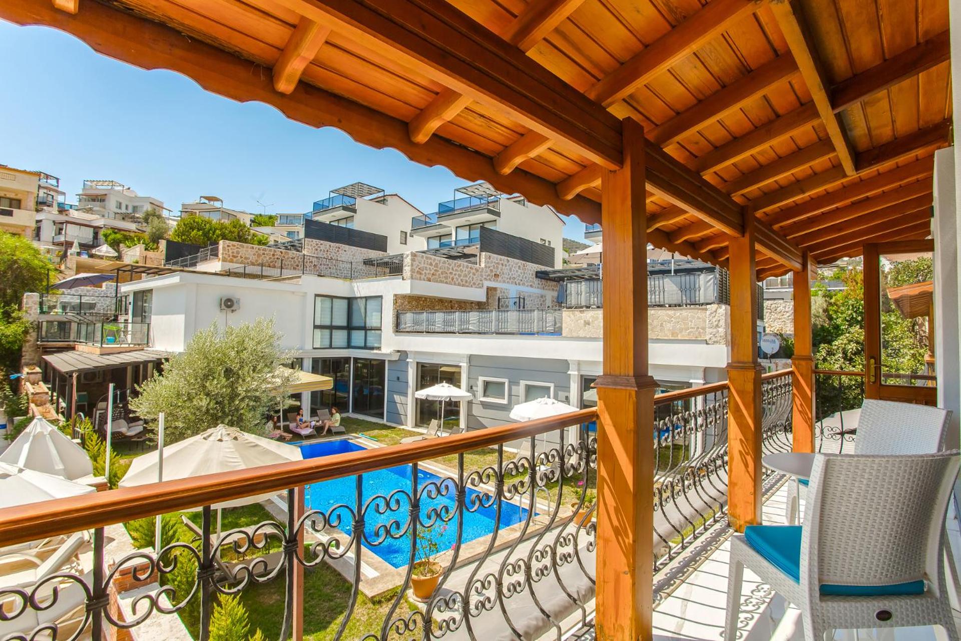 Apartment with Pool View  - Photo 11