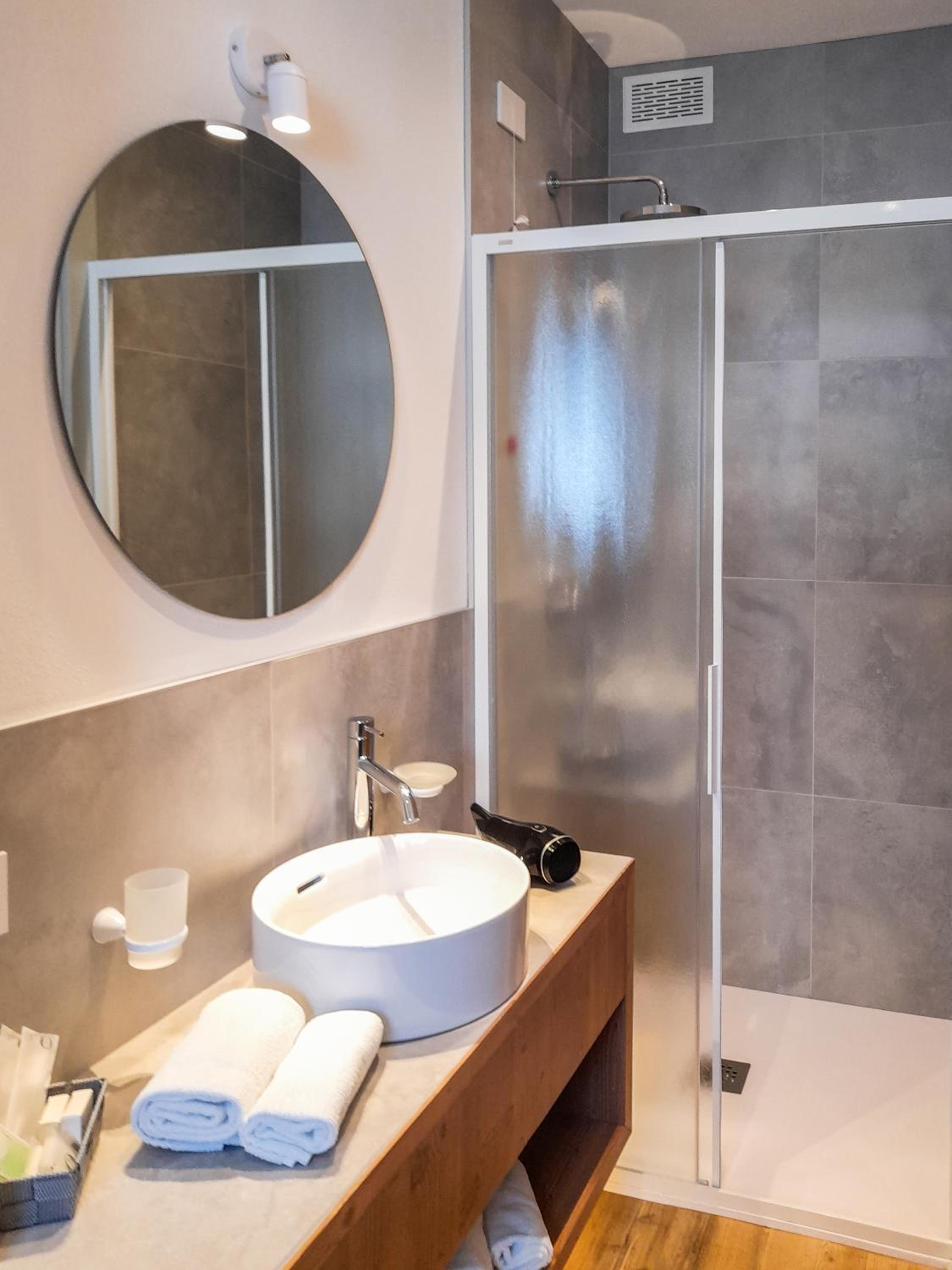 Double Room - Photo 8