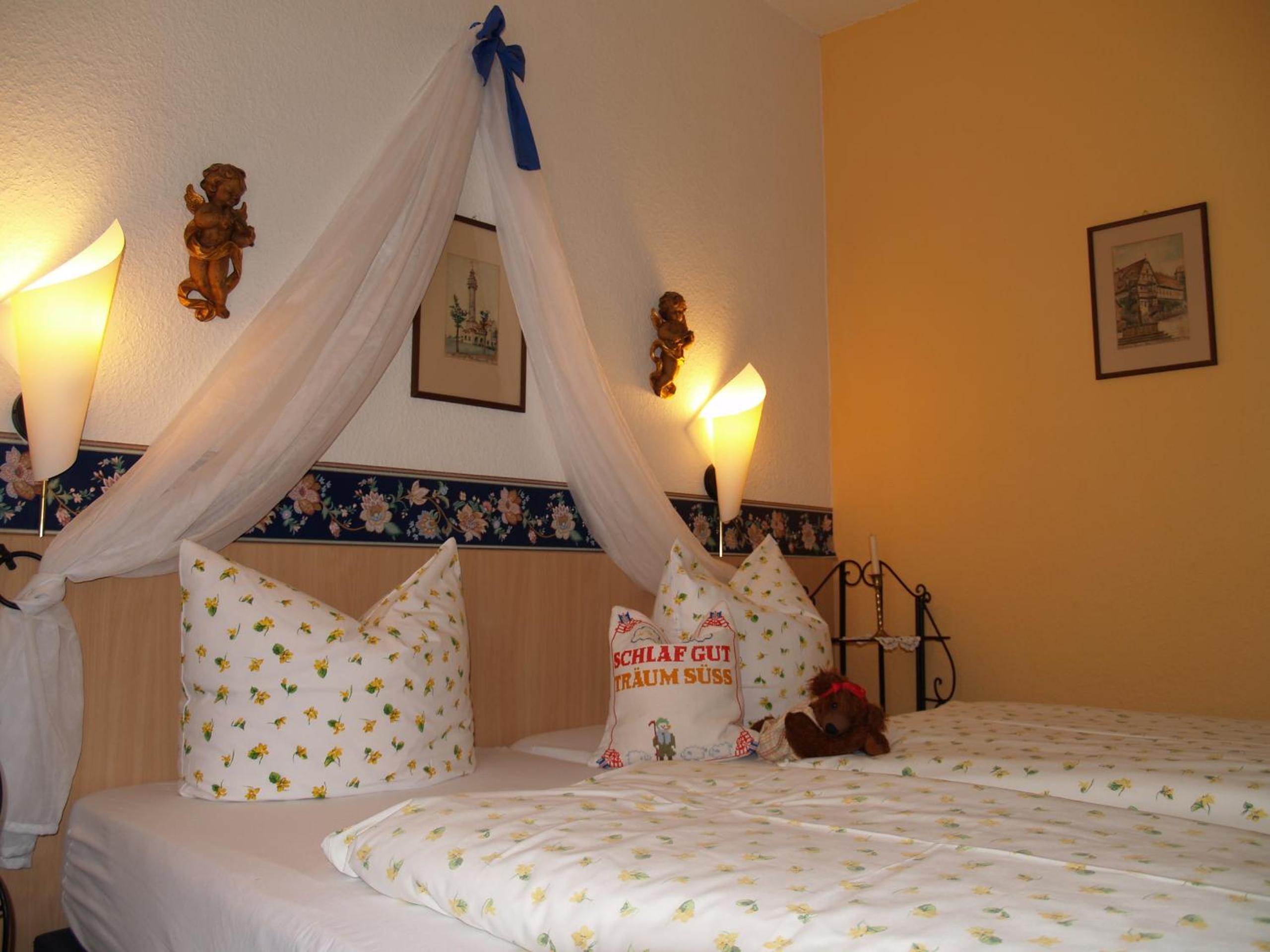 Double Room - Photo 2