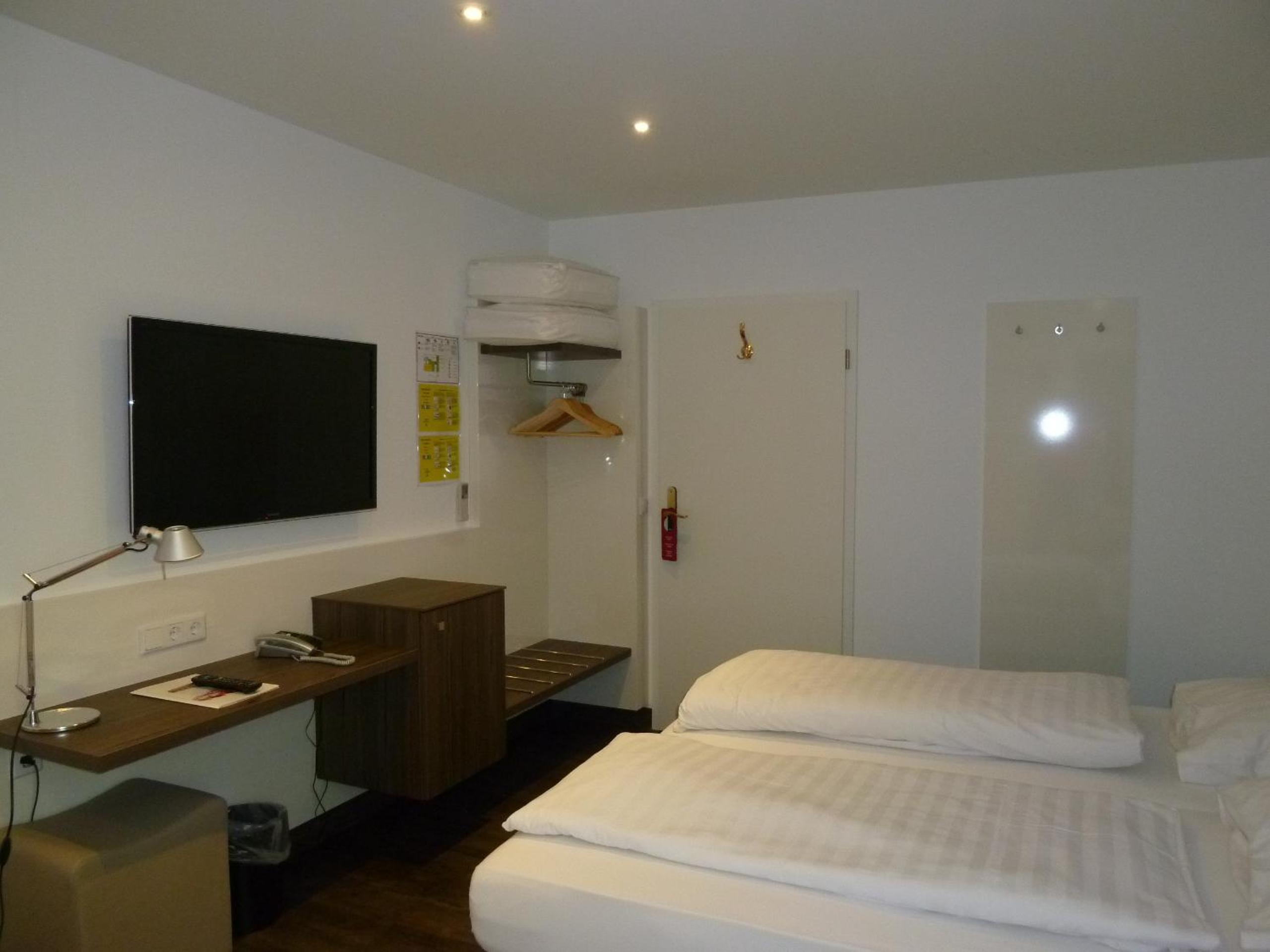 Triple Room - Photo 5