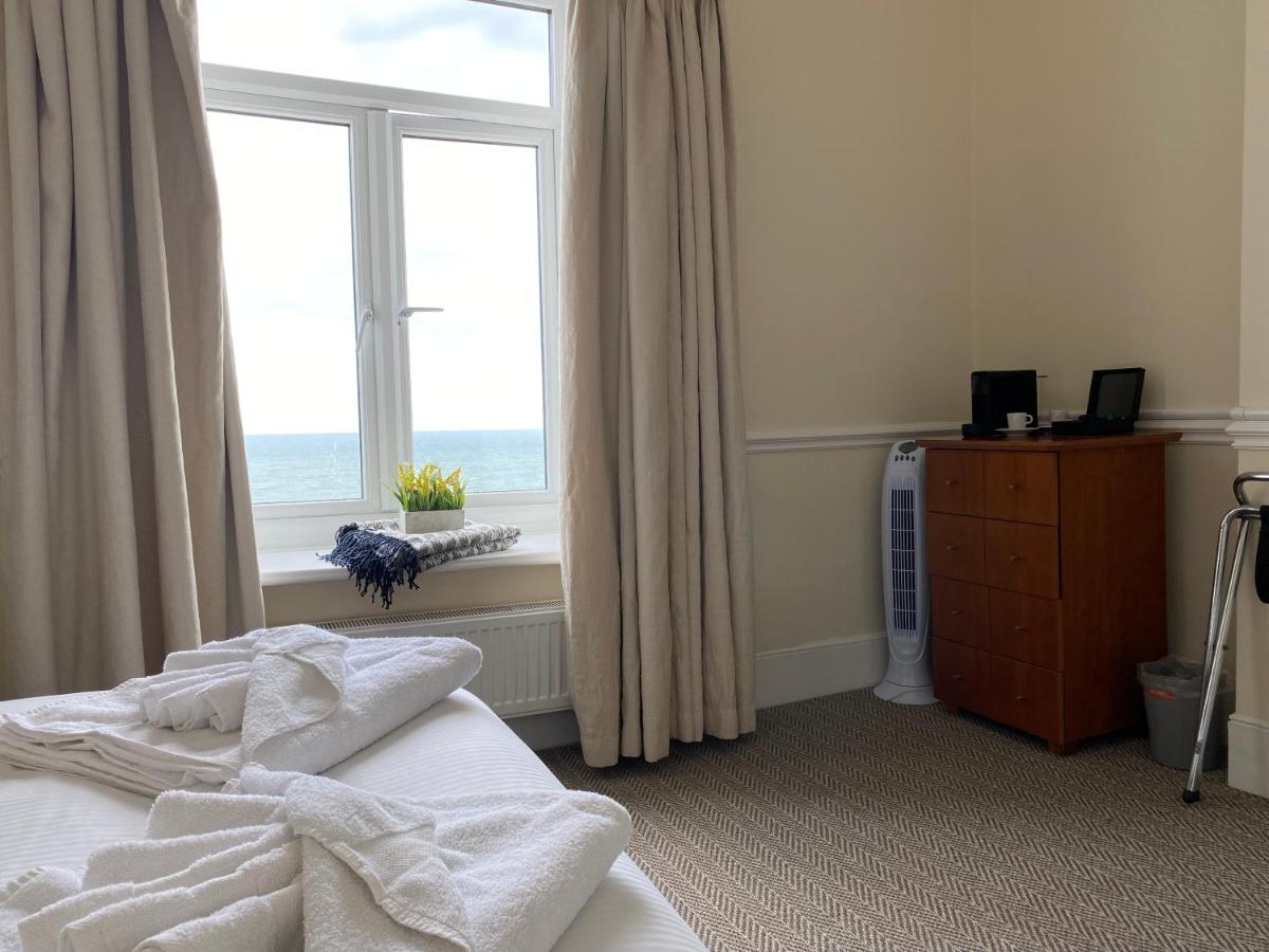 Double Room with Sea View - Photo 2