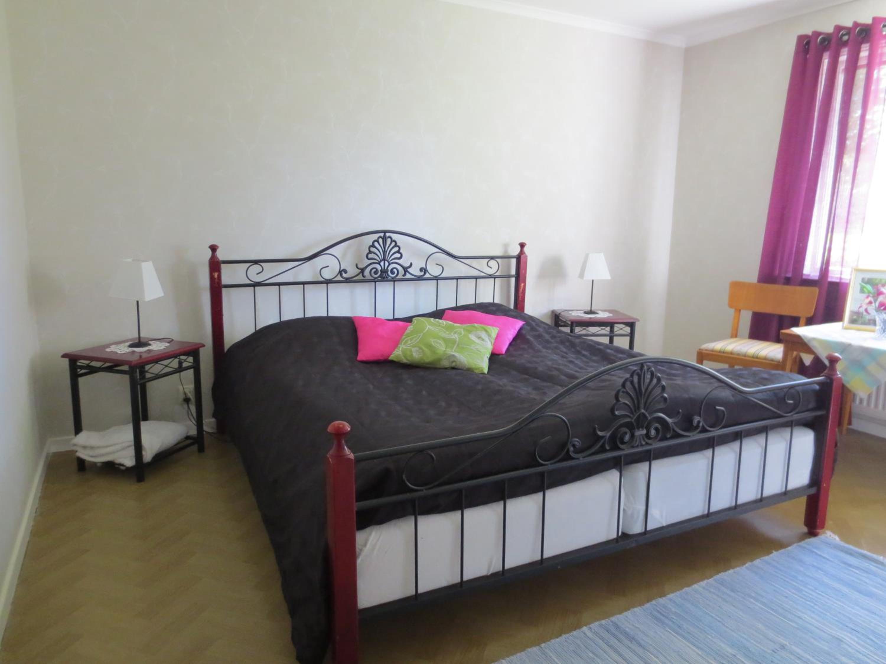 Double Room with Shared Bathroom photo 2