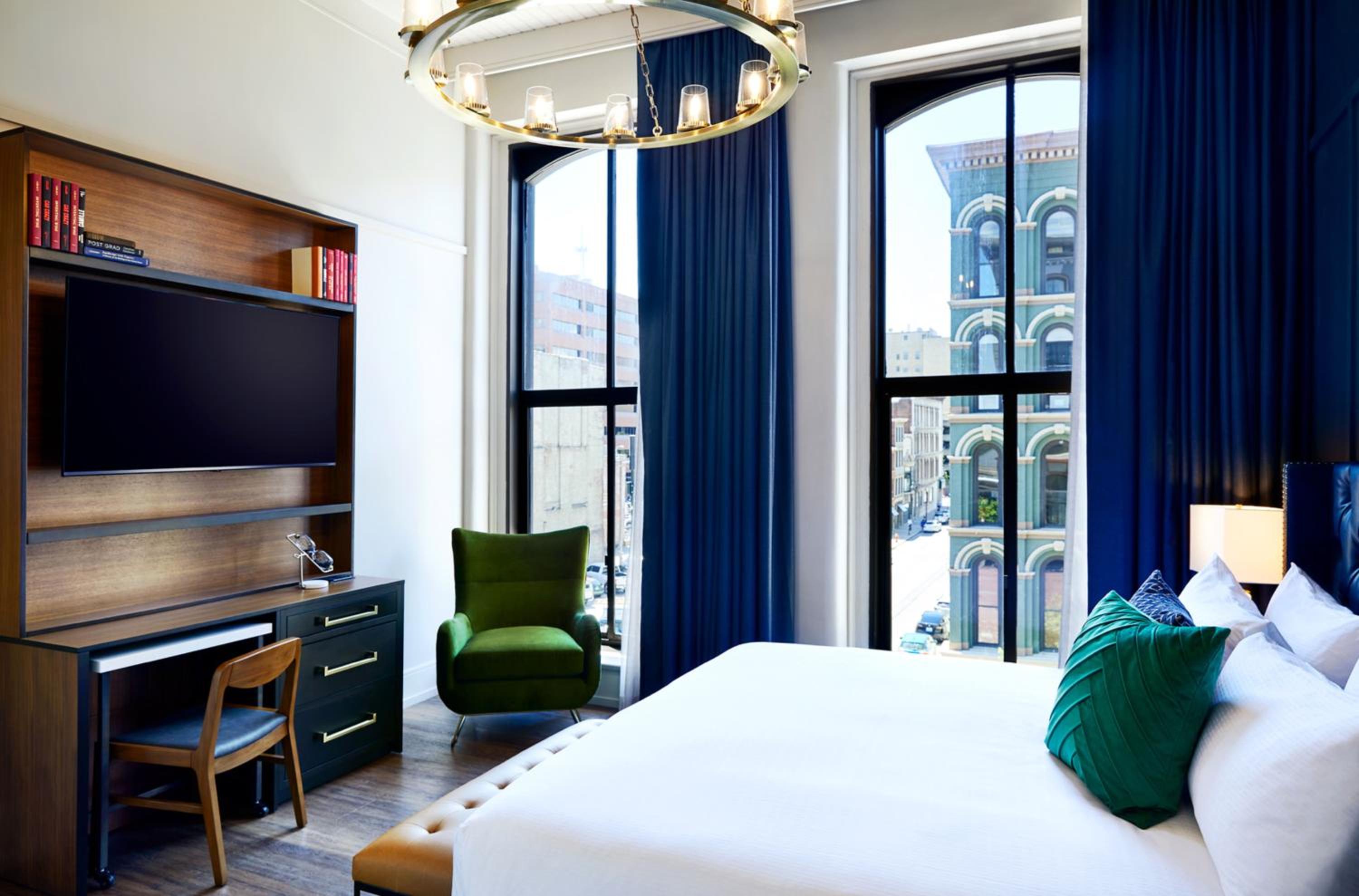 City View King Room - Photo 1