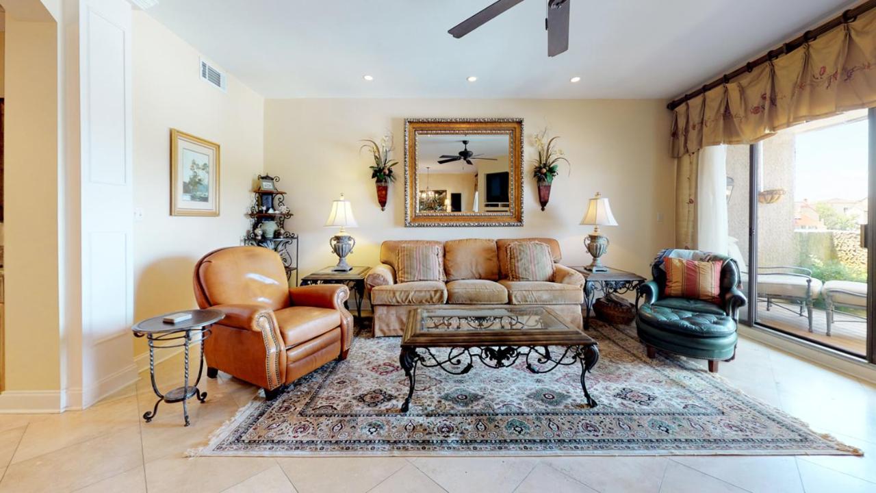 Villa photo 3