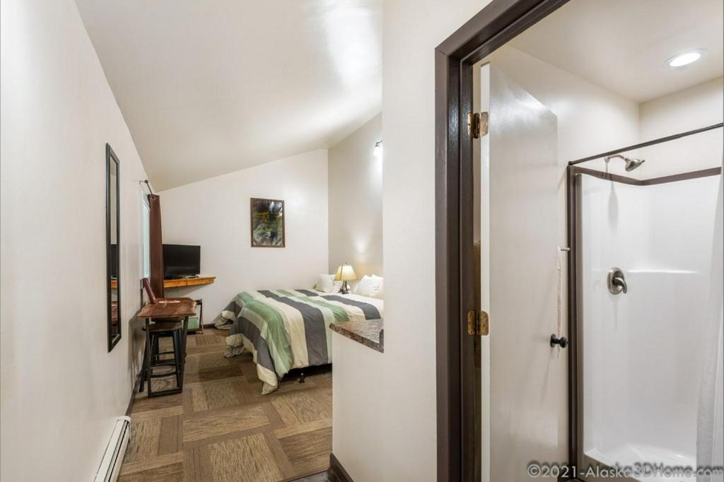 Small Double Room photo 1
