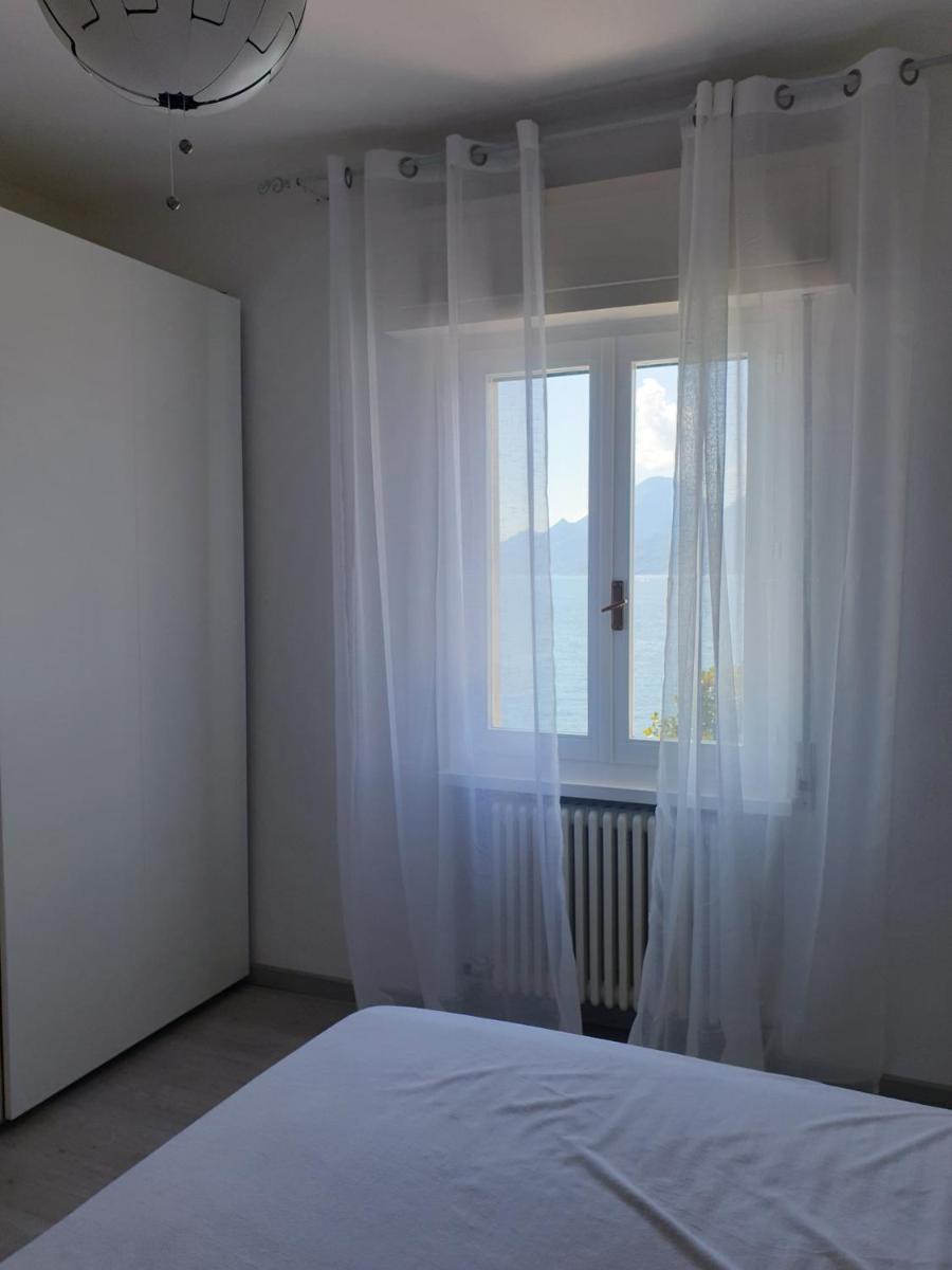 Apartment with Lake View photo 2