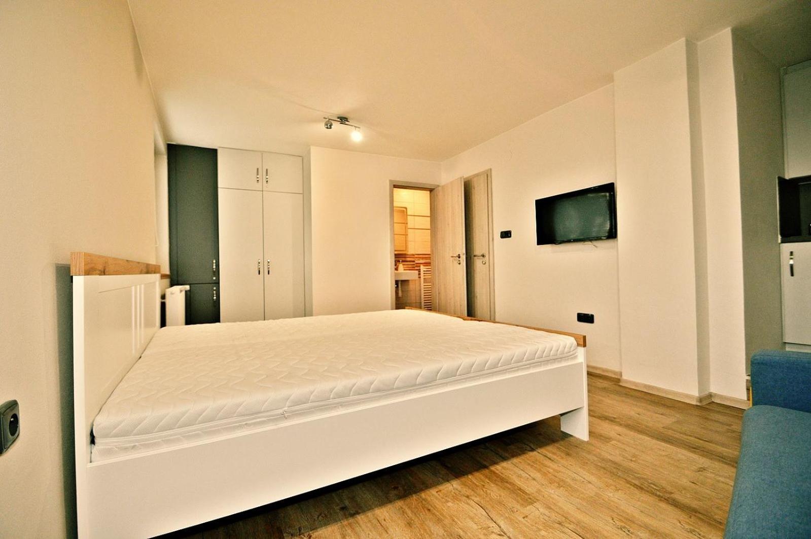 Double Room with Patio photo 3