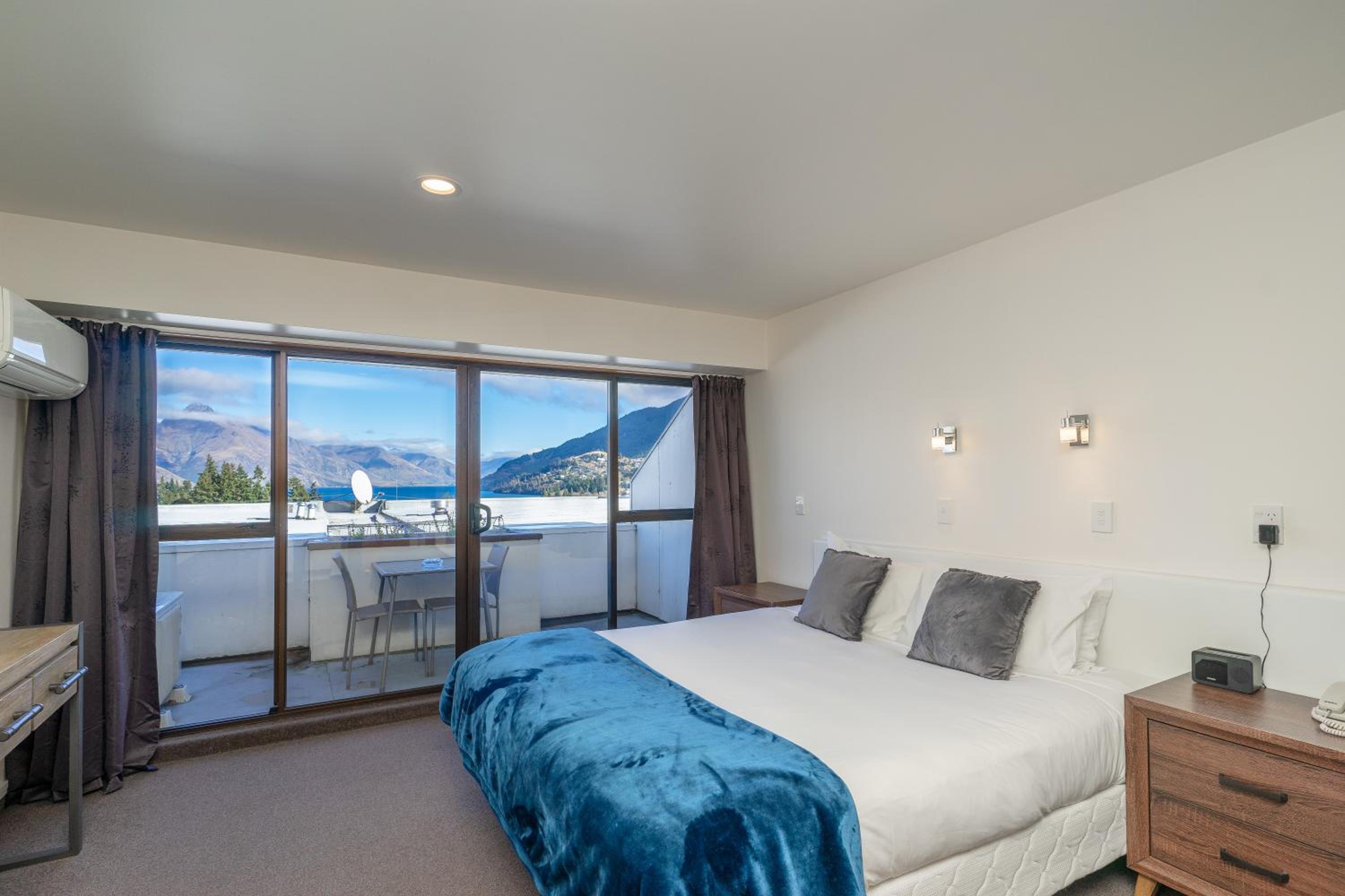 King Studio Apartment photo 1