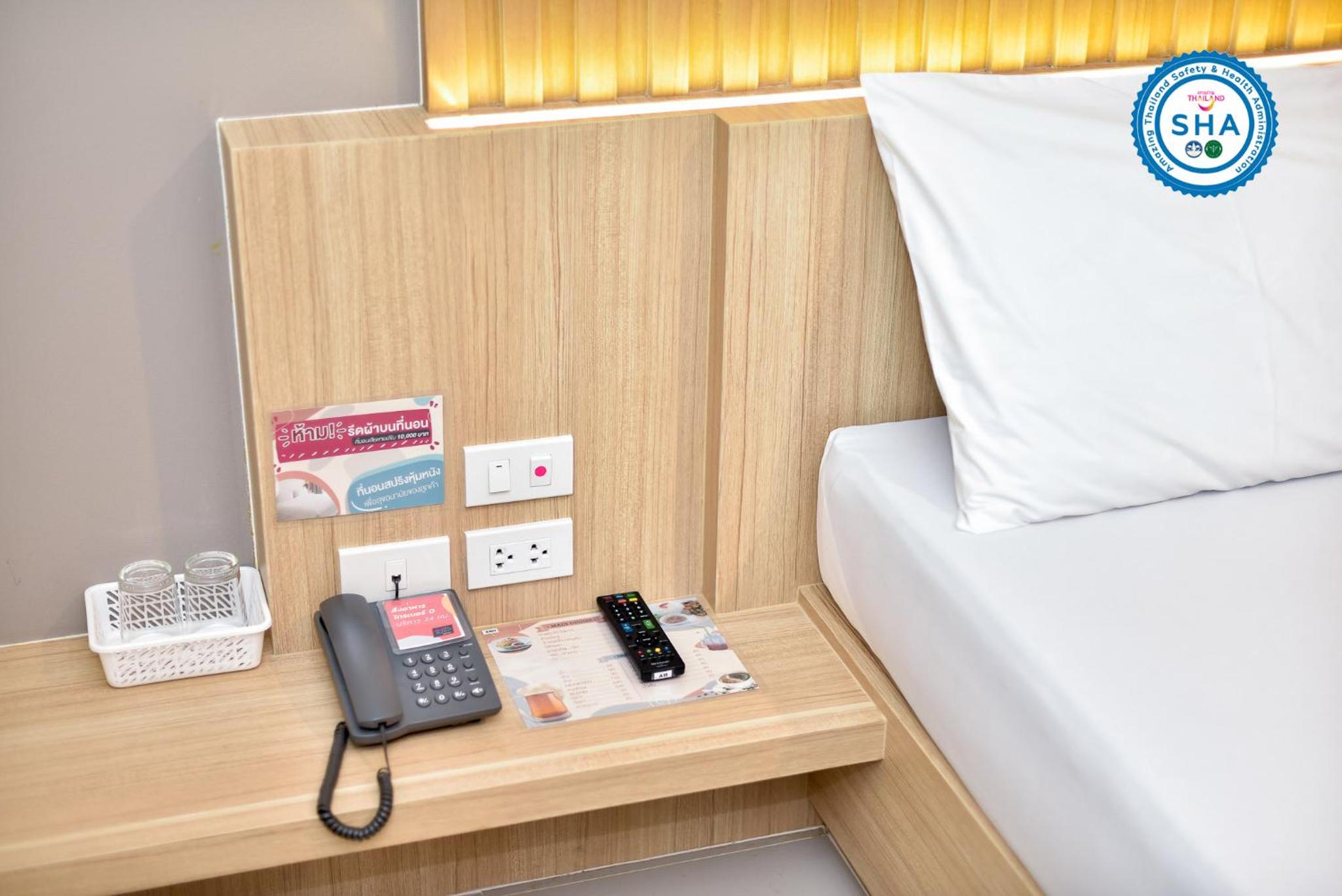 Standard Twin Room - Photo 1