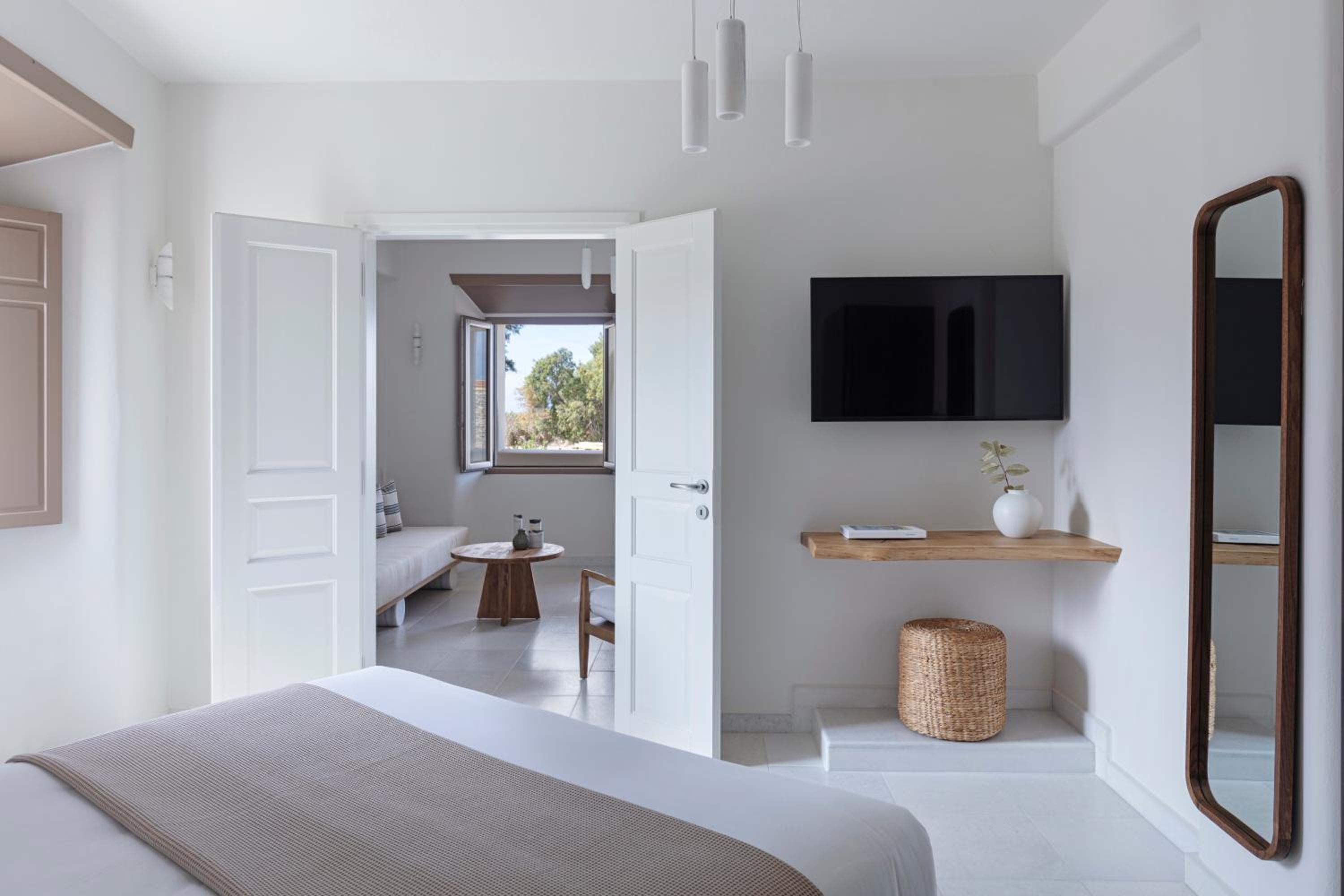 Partial Sea View Maisonette - Photo 4