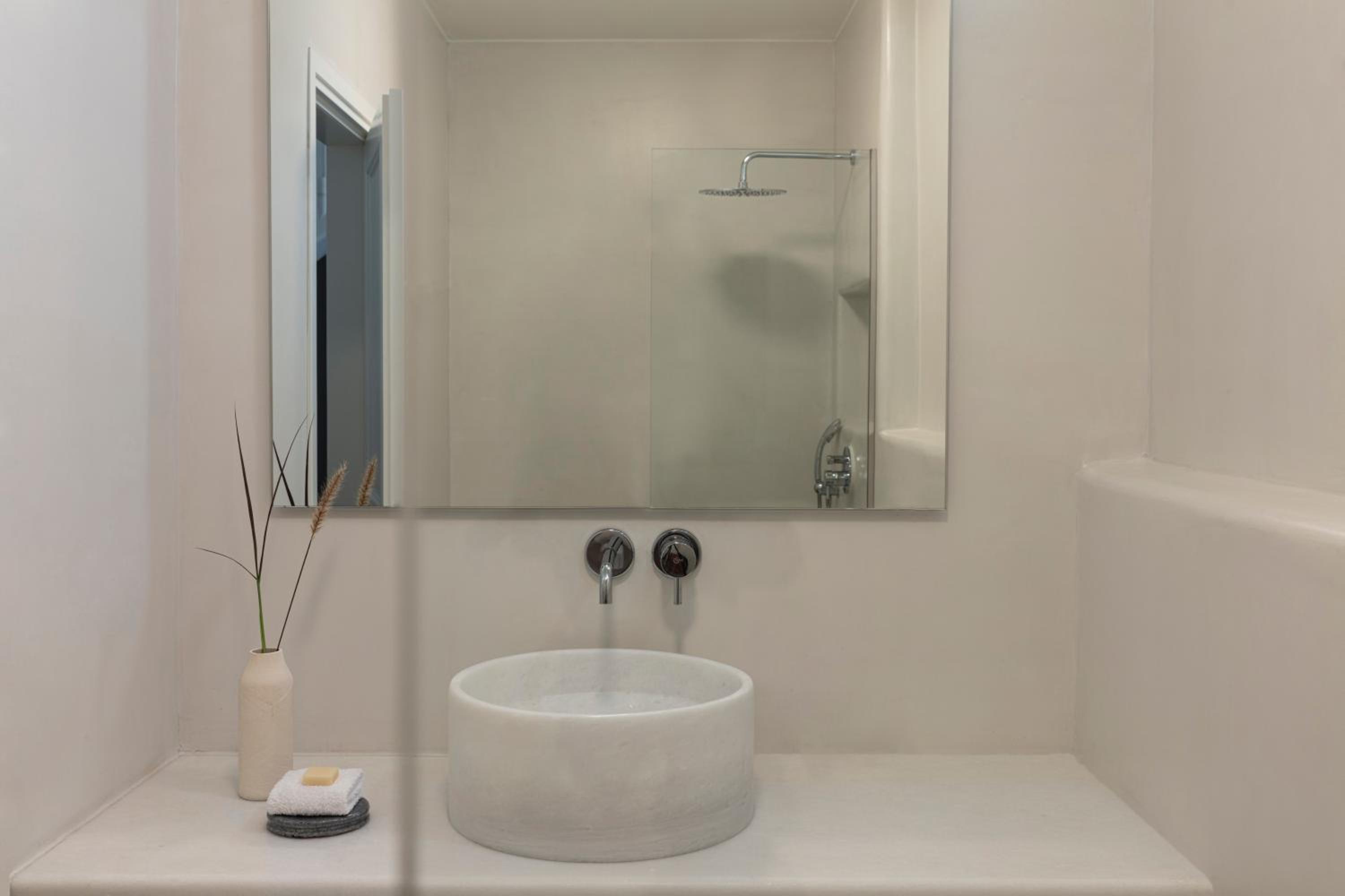 Partial Sea View Maisonette - Photo 10