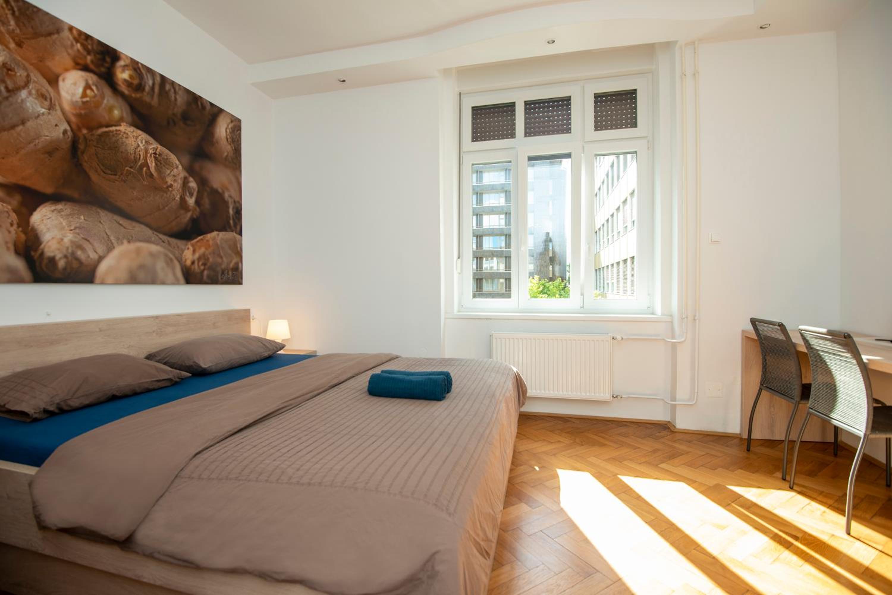 Double Room - Photo 25
