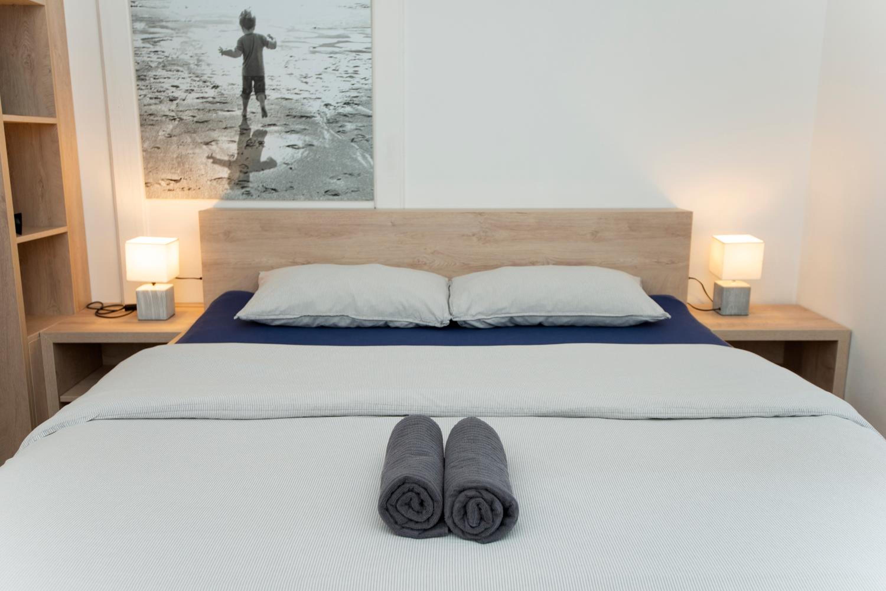 Double Room - Photo 15