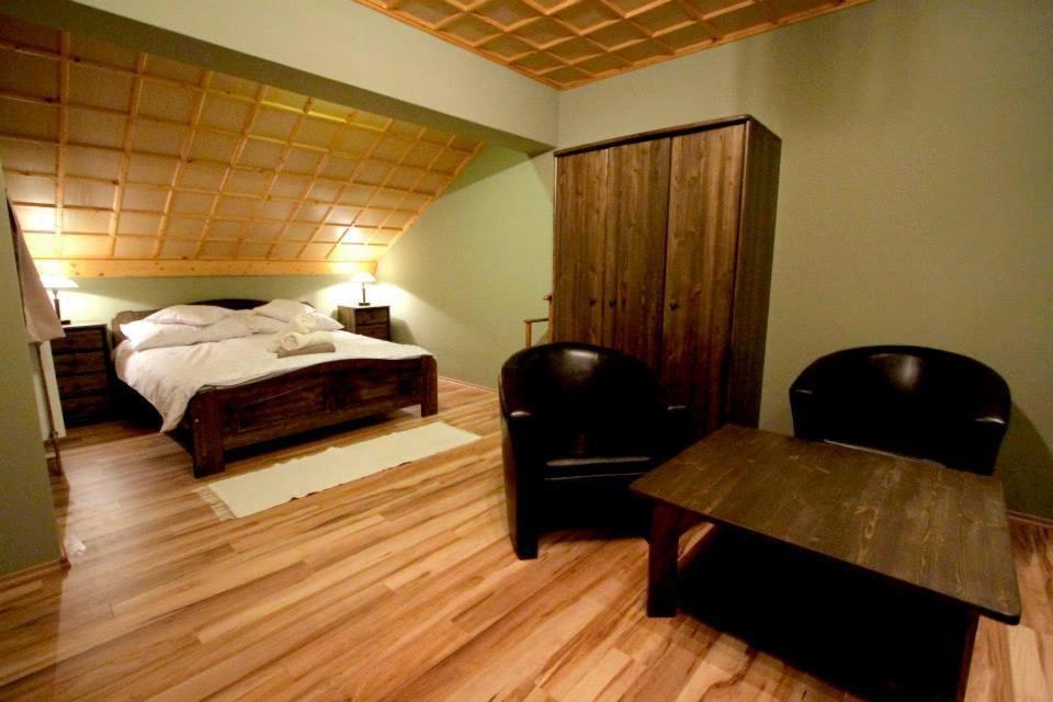 Double Room with Private Bathroom photo 3