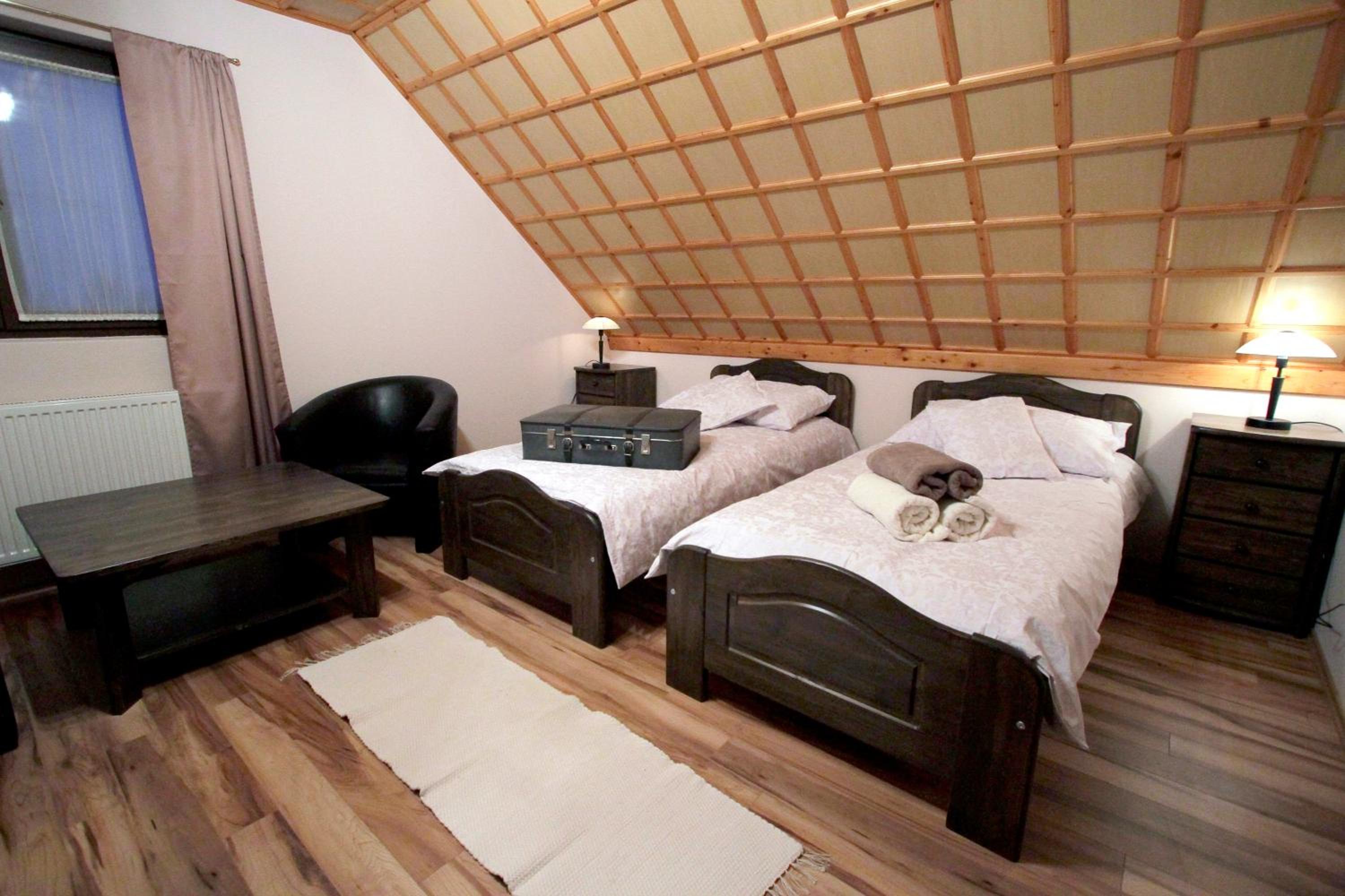 Twin Room with Bathroom photo 2