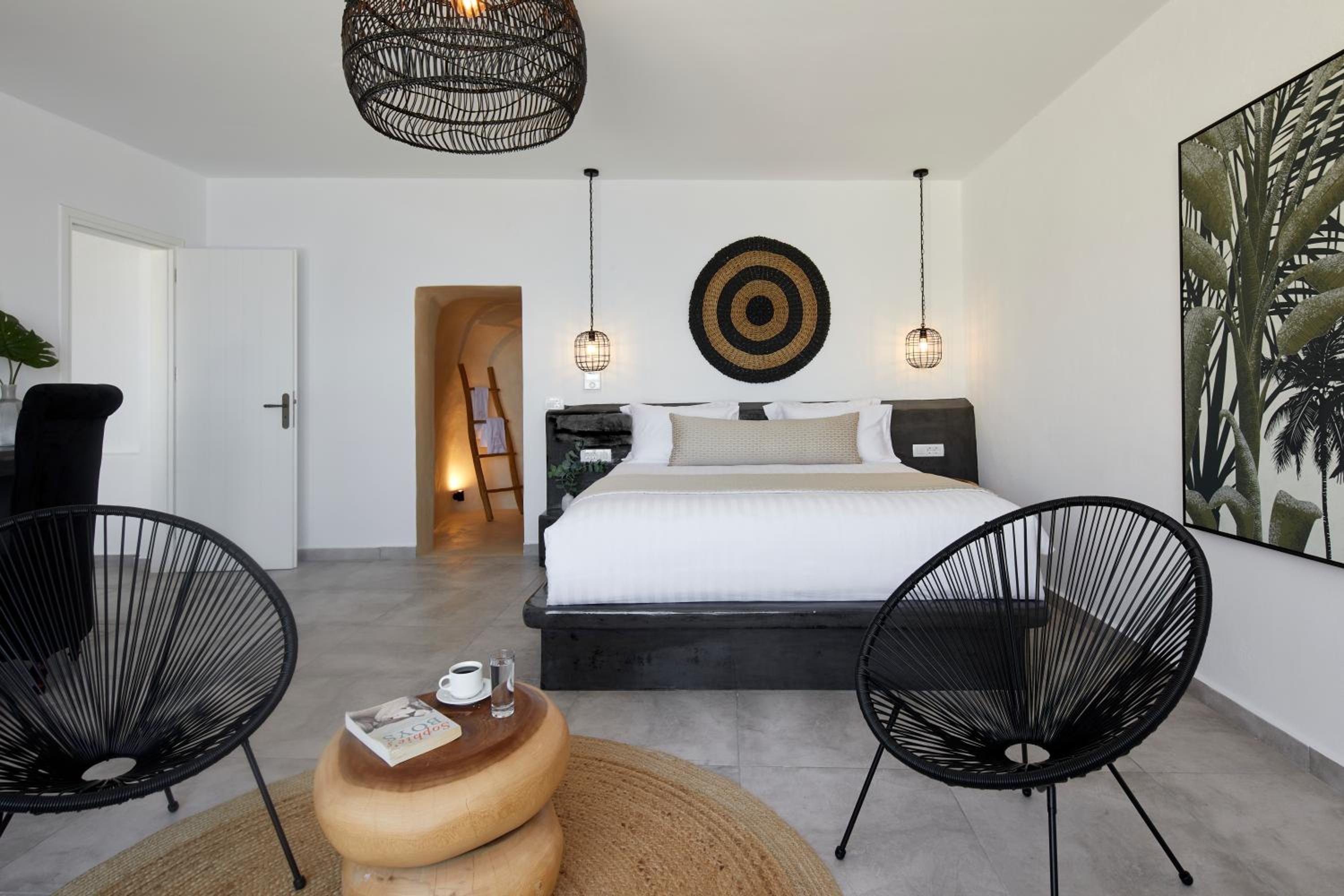 Two Bedroom Villa with Indoor Private Cave Pool