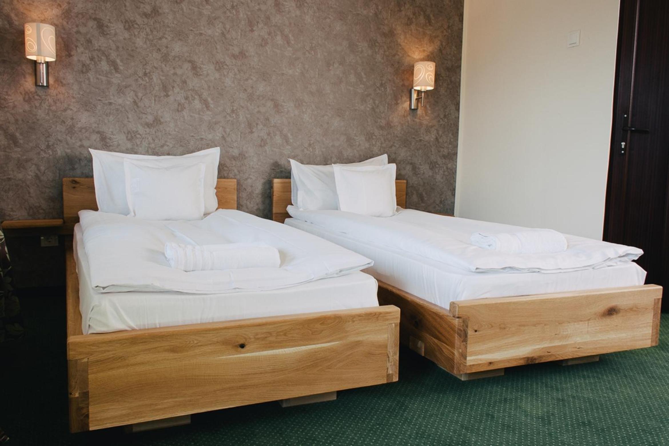 Twin Room - Photo 6