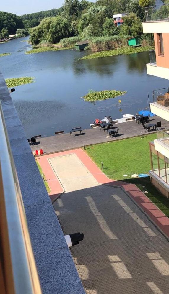 Apartment with Lake View photo 3