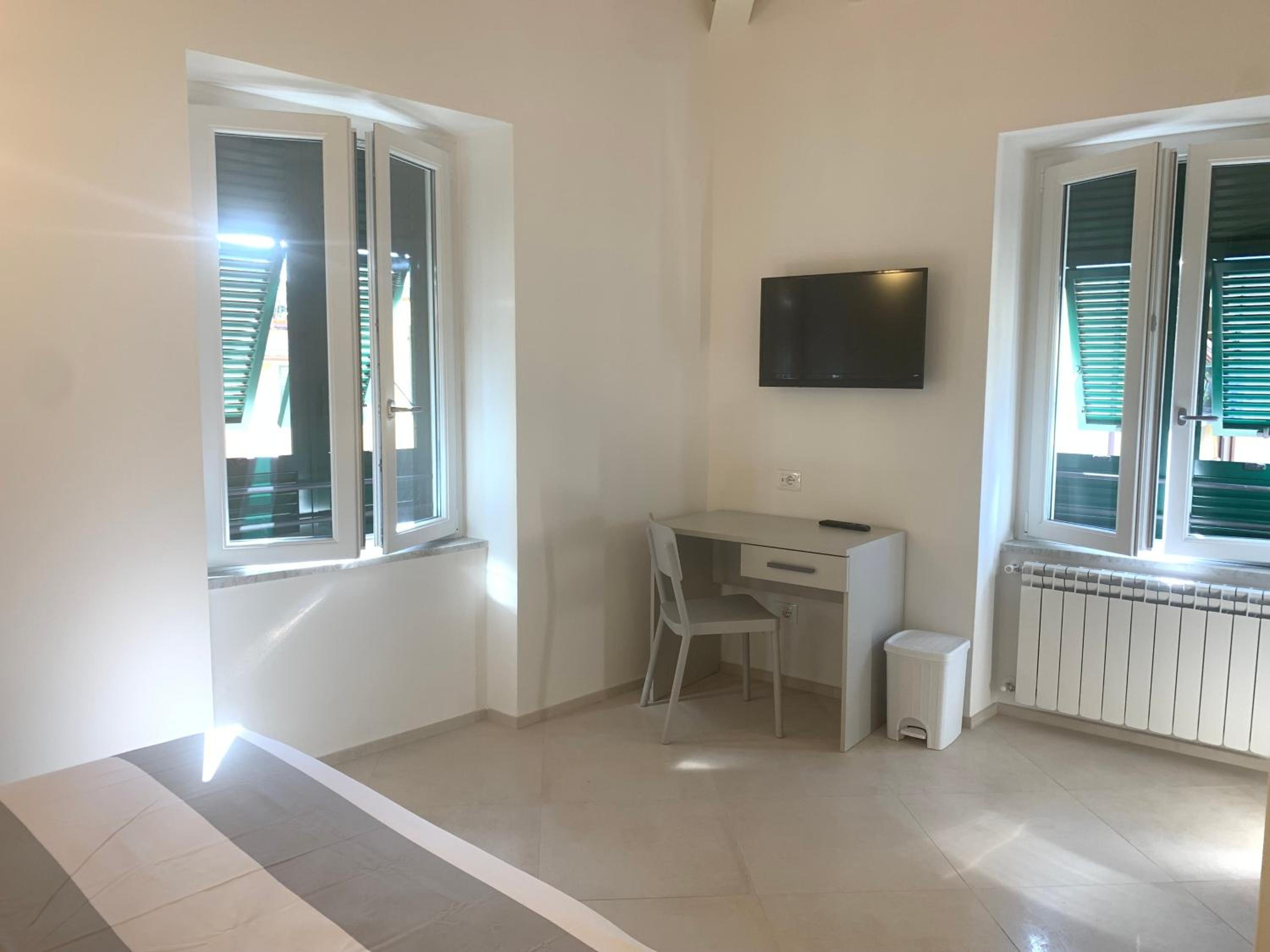 Quadruple Room - Photo 4