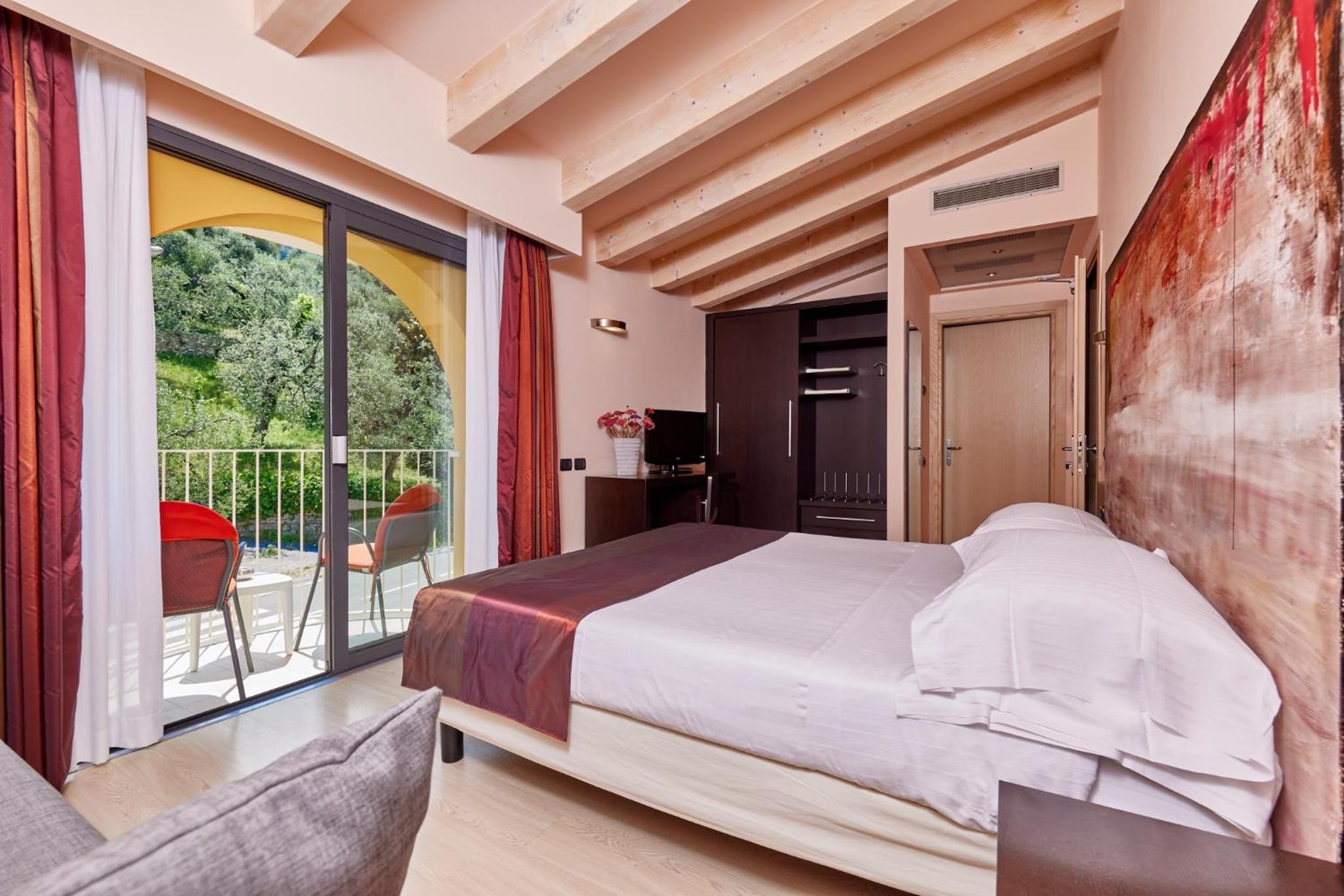 Double or Twin Room photo 1