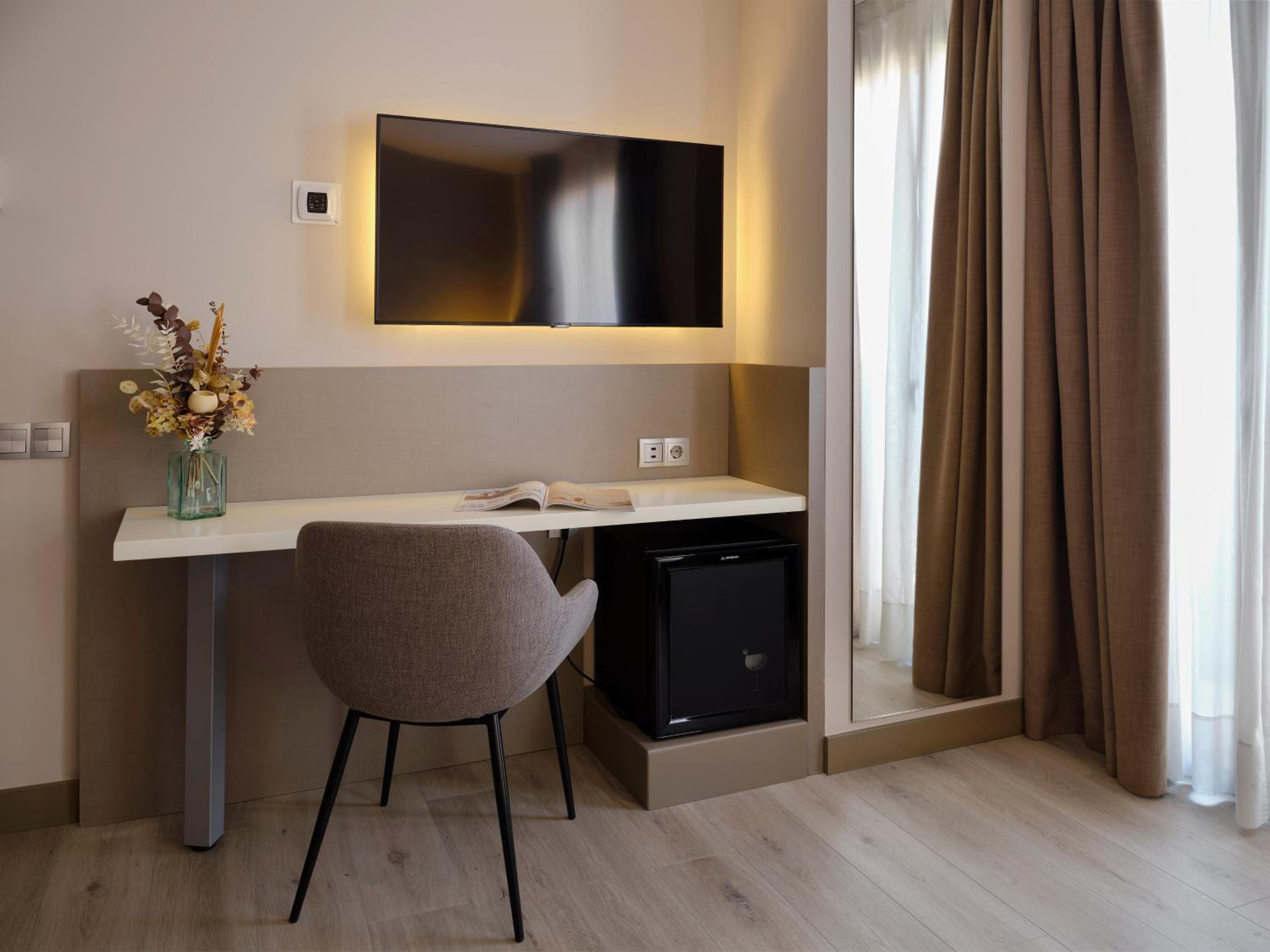 Deluxe Double Room photo 3