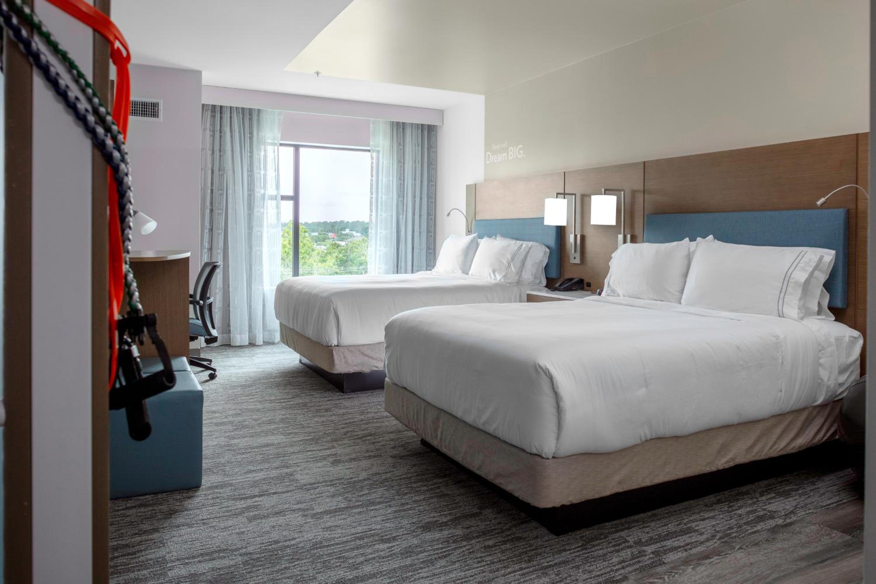 Standard Queen Room with Two Queen Beds - Photo 1