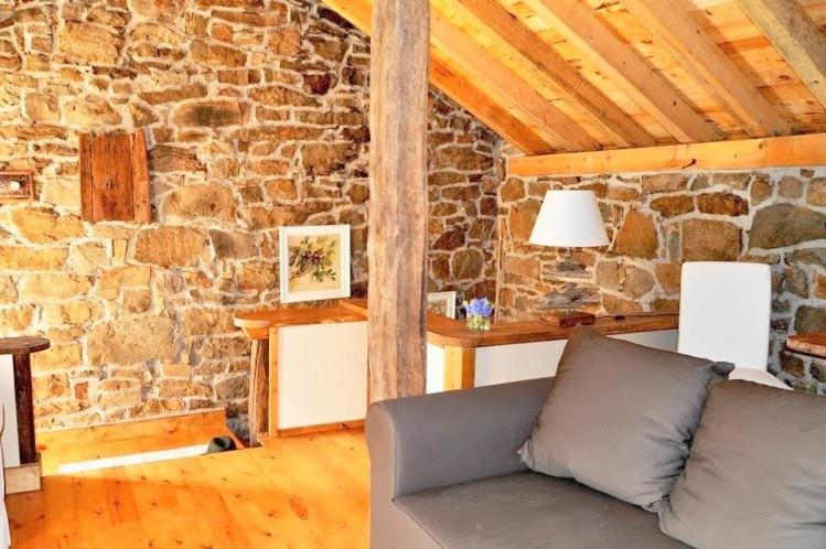 One-Bedroom House photo 2