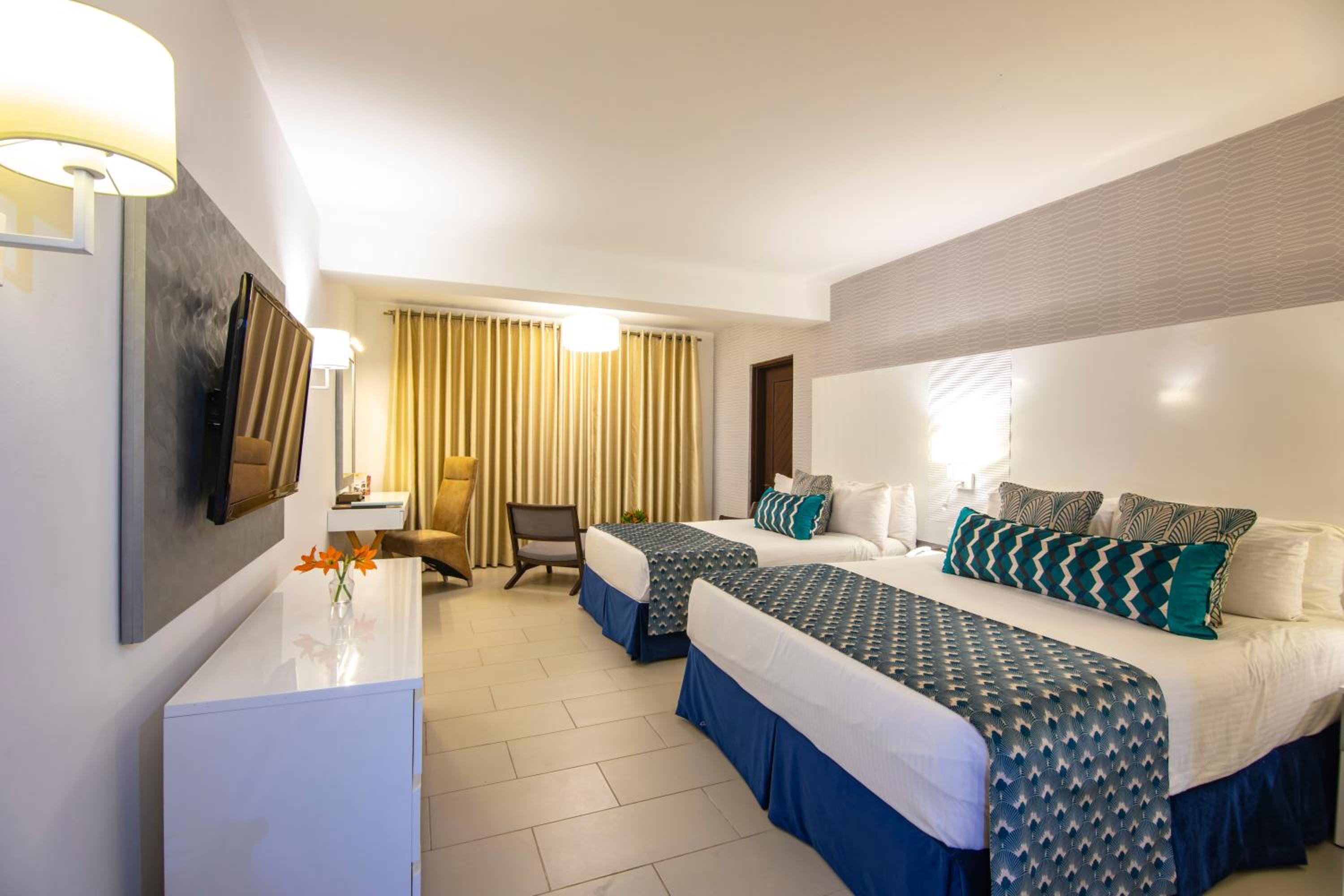 Superior Balcony Room