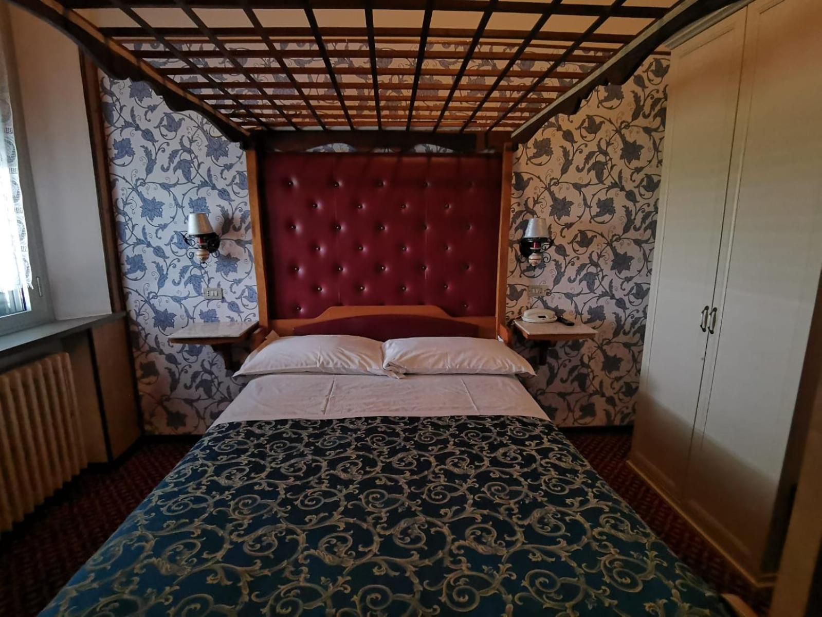 Double Room - Photo 1