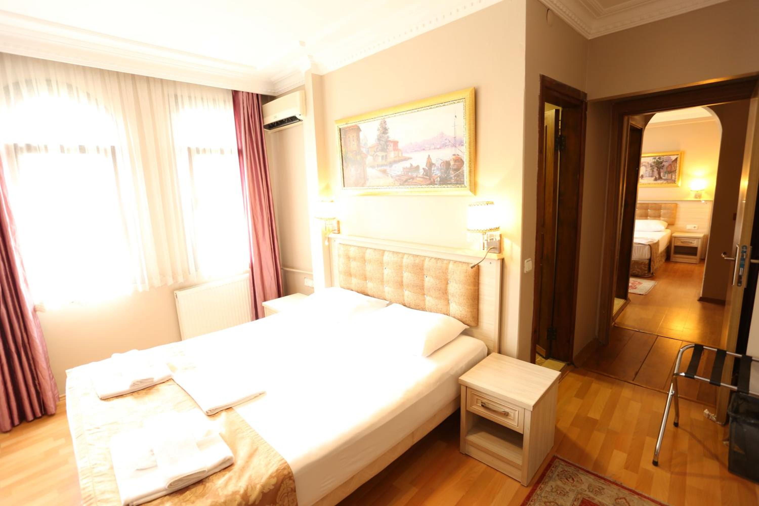 Three-Bedroom Family Suite photo 2