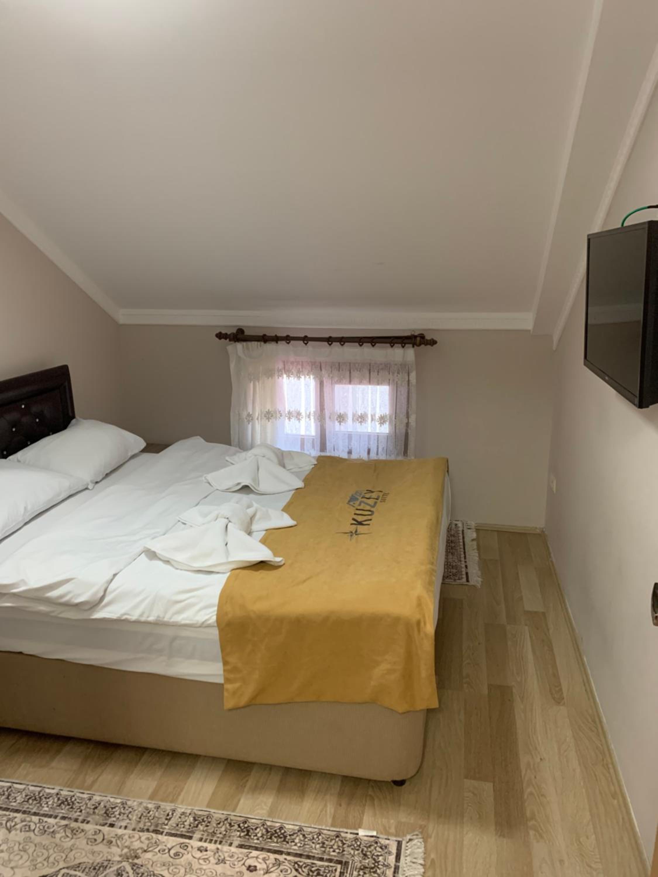 Duplex Apartment with Balcony - Photo 17