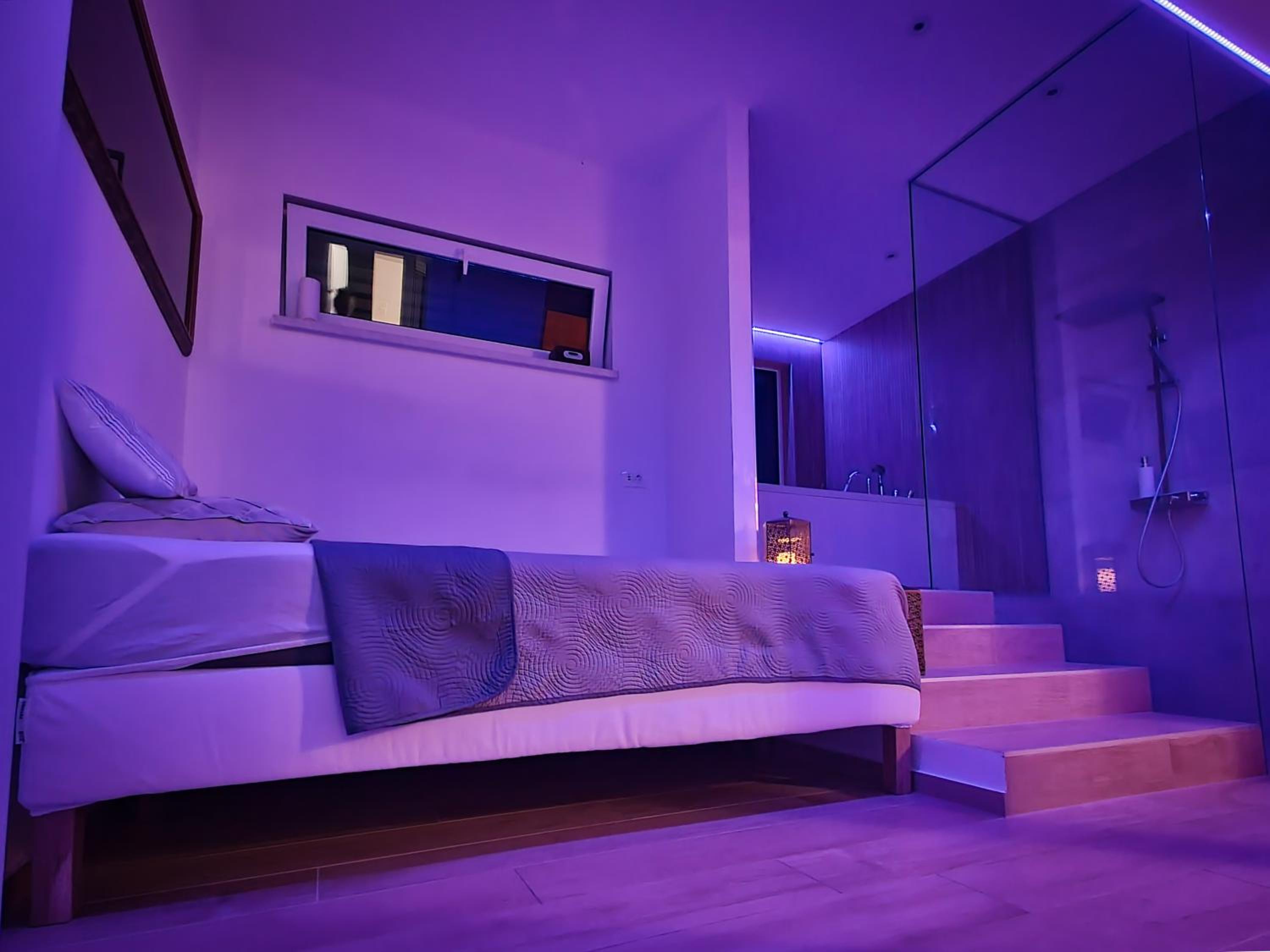 One-Bedroom House photo 1