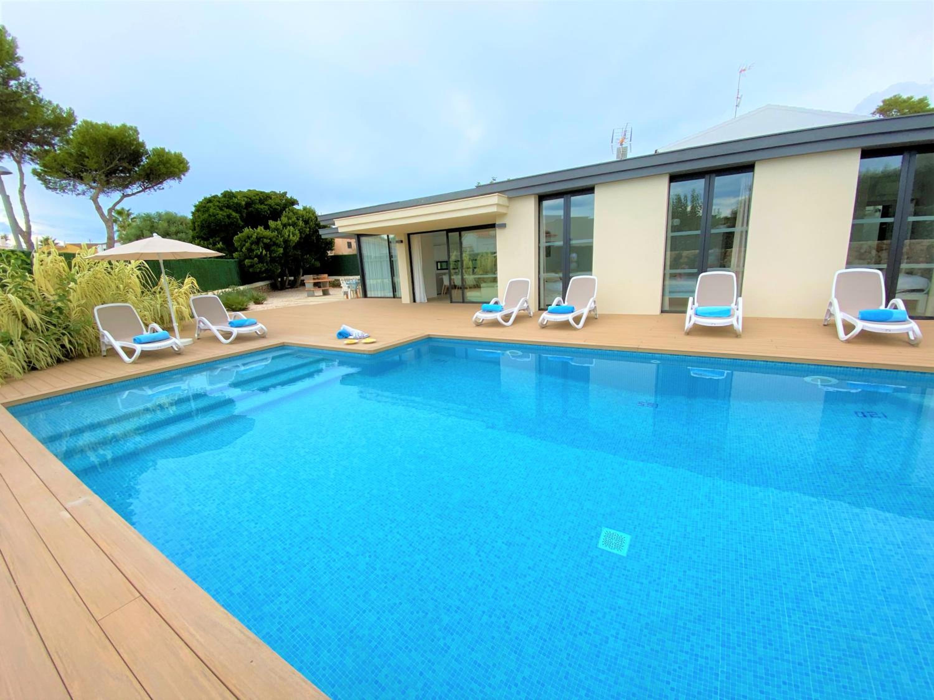 Villa with Private Pool photo 2