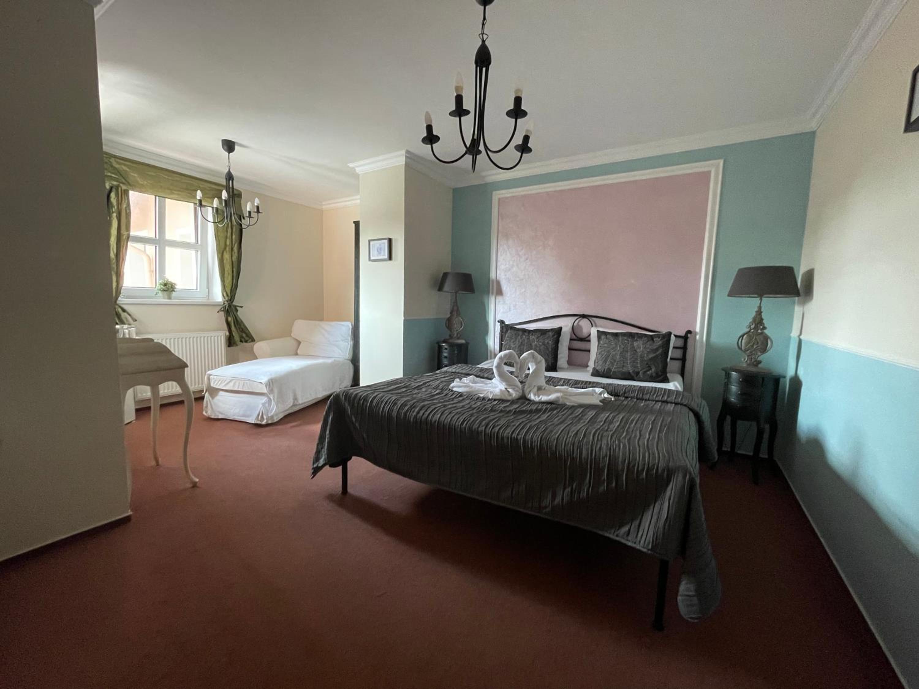 Standard Double Room - Photo 6