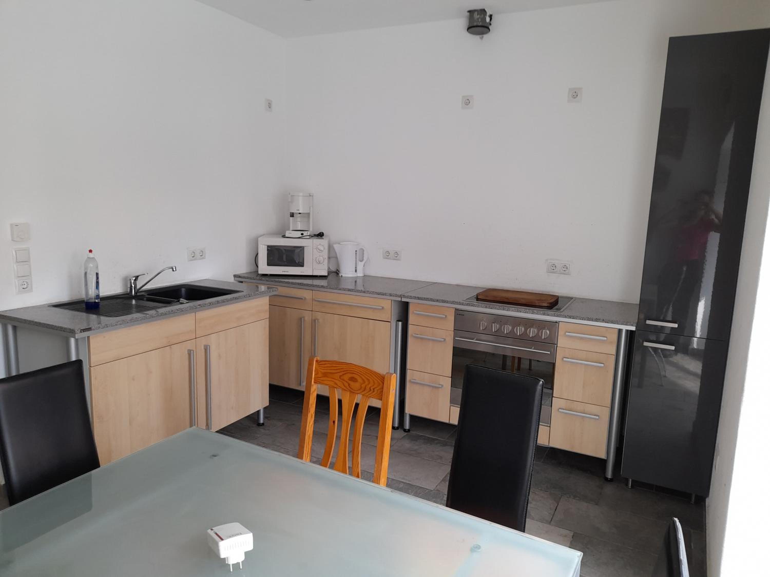Two-Bedroom Apartment - Photo 2