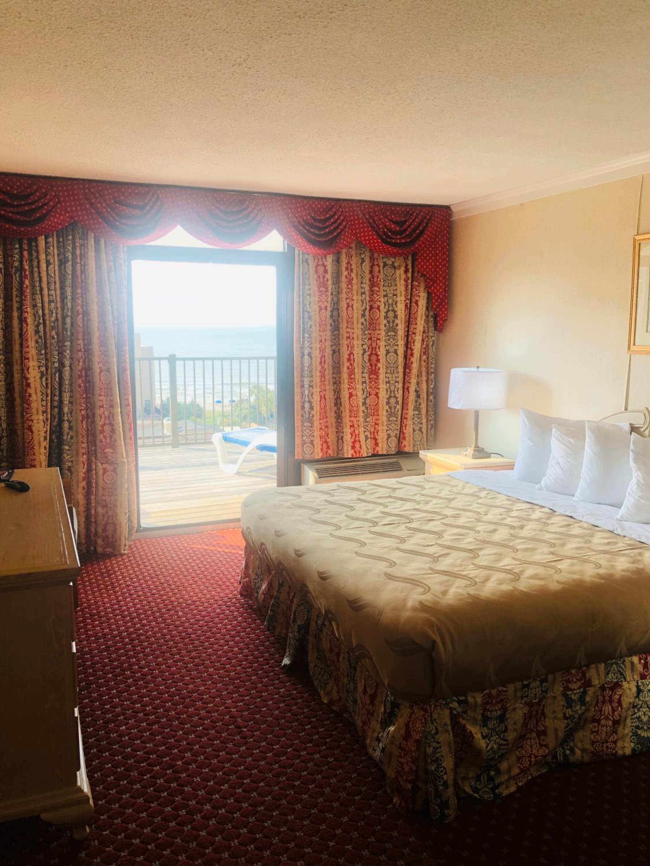 Deluxe Double Room with Balcony and Sea View