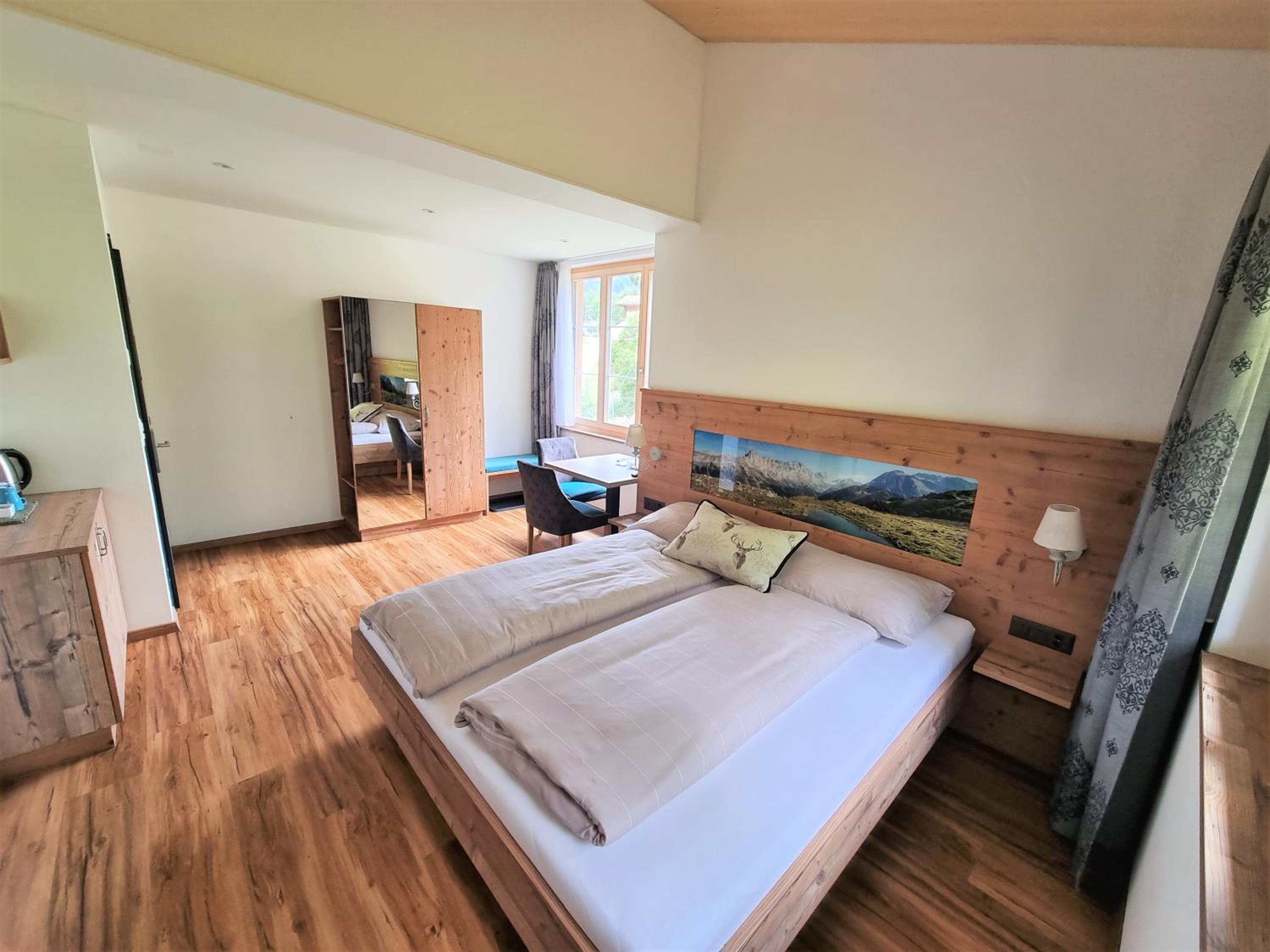 Deluxe Double Room photo 2
