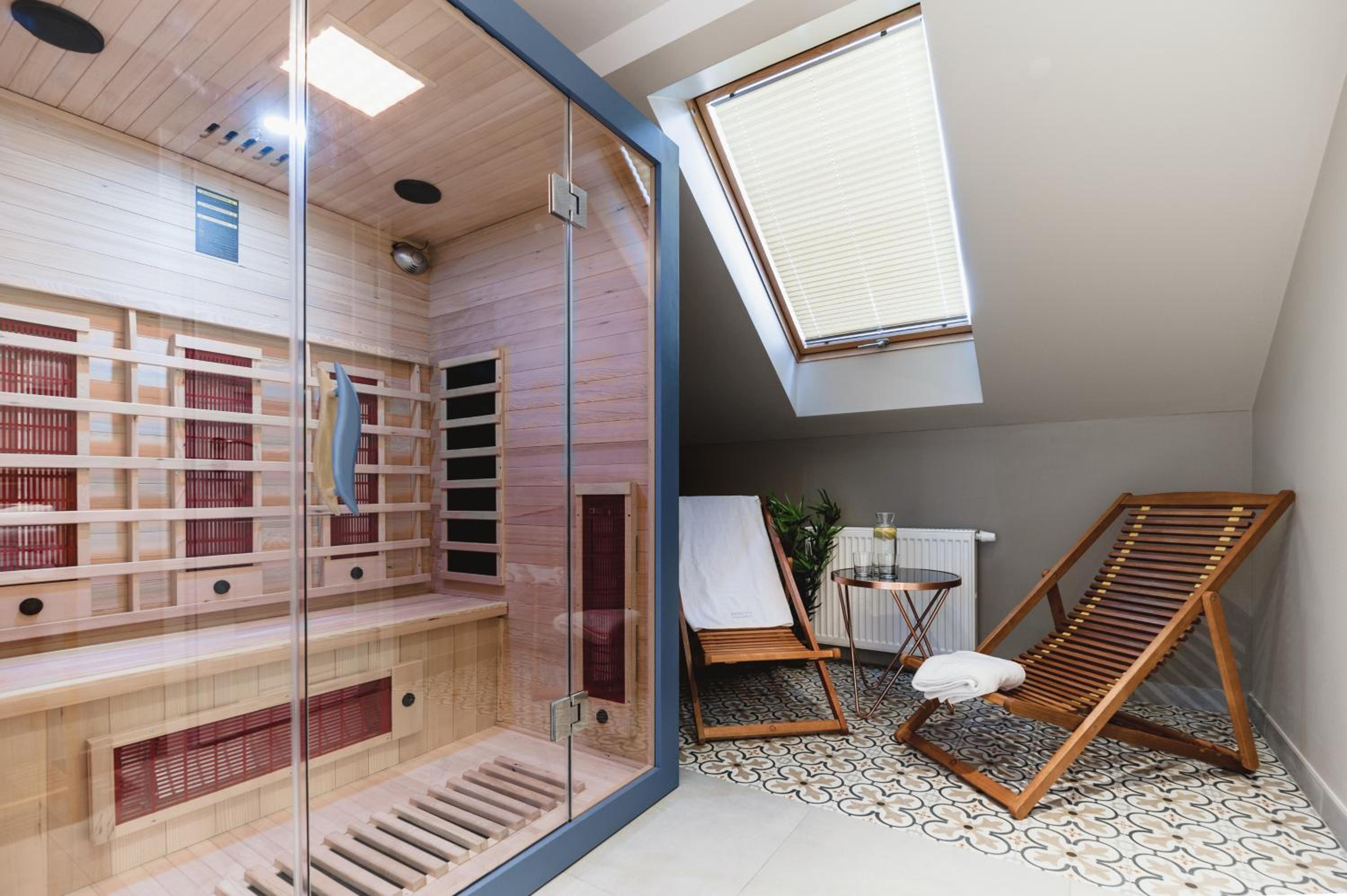 Suite with Sauna - Photo 23