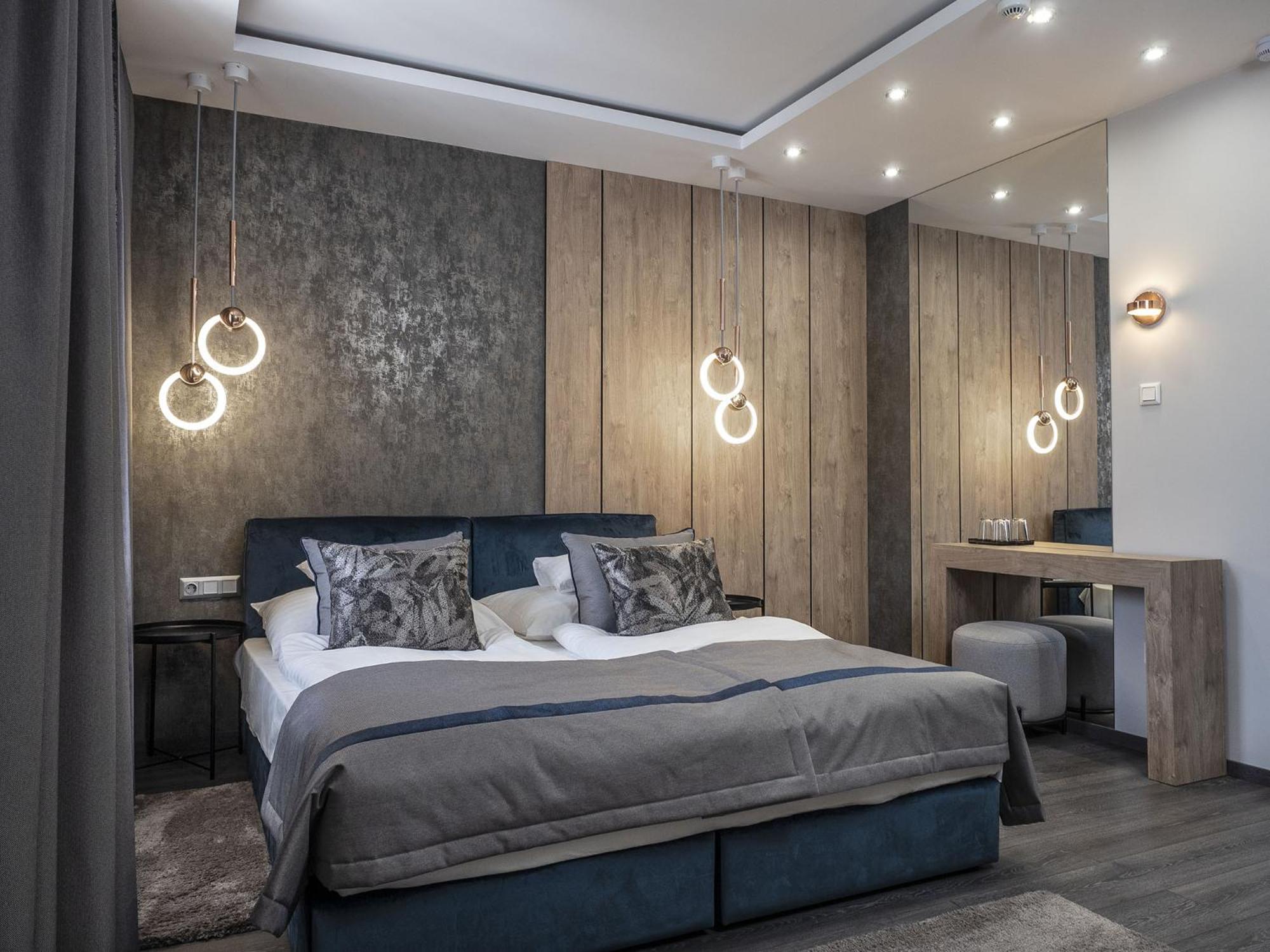 Standard Twin Room - Photo 9